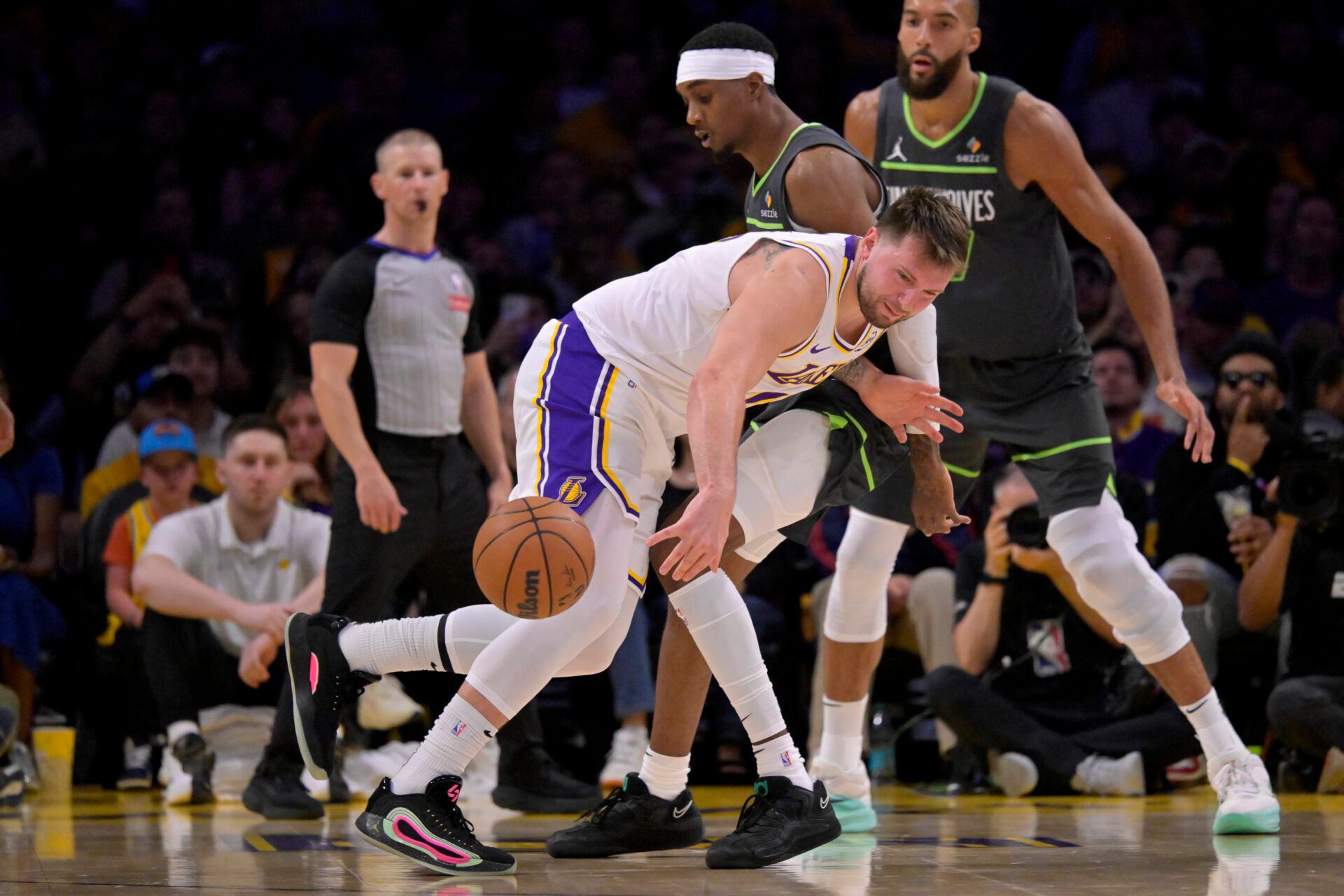 ‘Worst Performances’ – Lakers Legend Blasts LeBron James and Co. After Disappointing Game 1 Loss vs. Wolves
