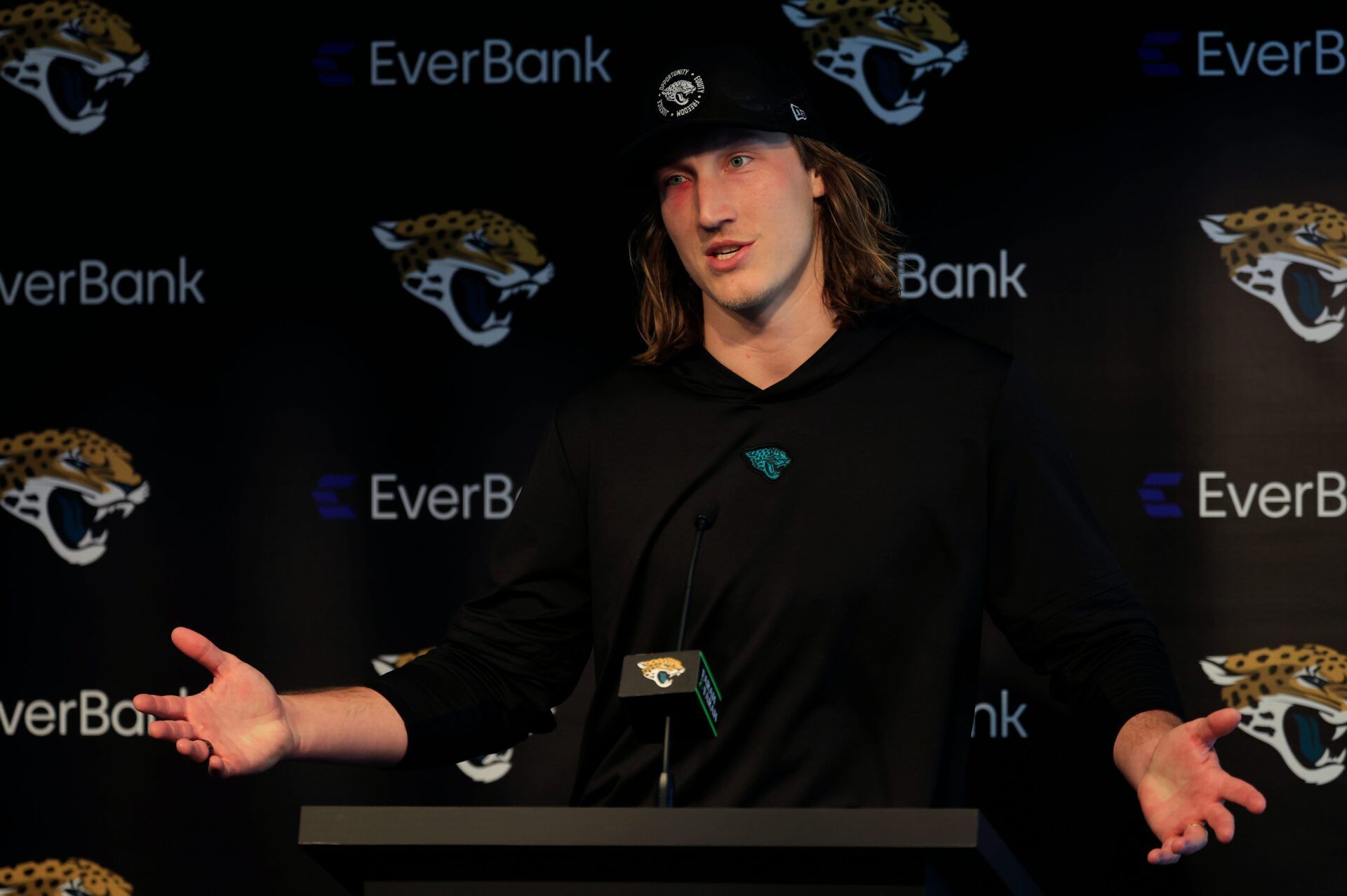 Jaguars Boldly Predicted to Pick 56-TD Generational Talent Over Mason Graham in 2025 NFL Draft