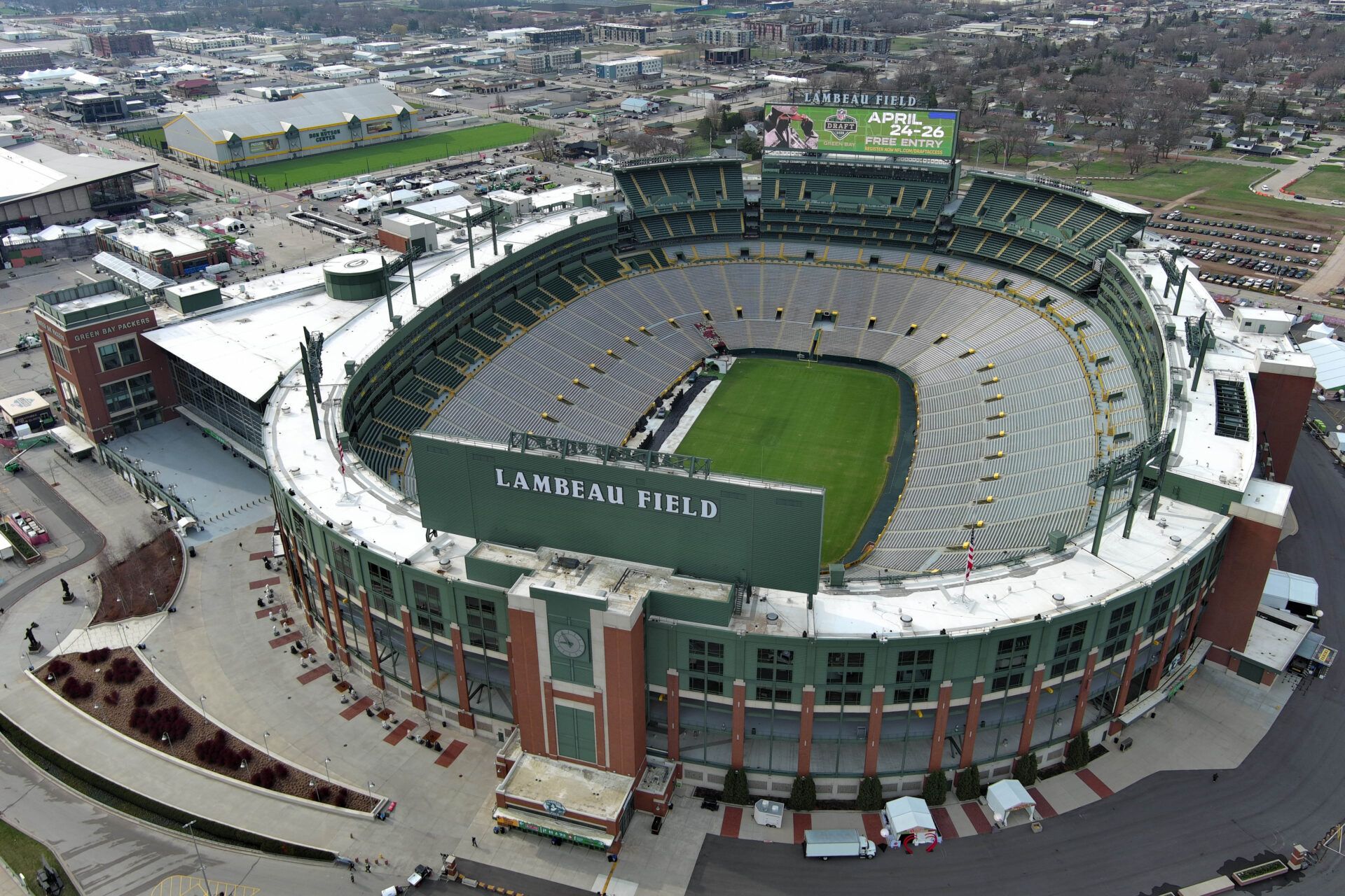 Apr 23, 2025; Green Bay, WI, USA; A general overall aerial view of Lambeau Field, the site of the 2025 NFL Draft. Mandatory Credit: Kirby Lee-Imagn Images