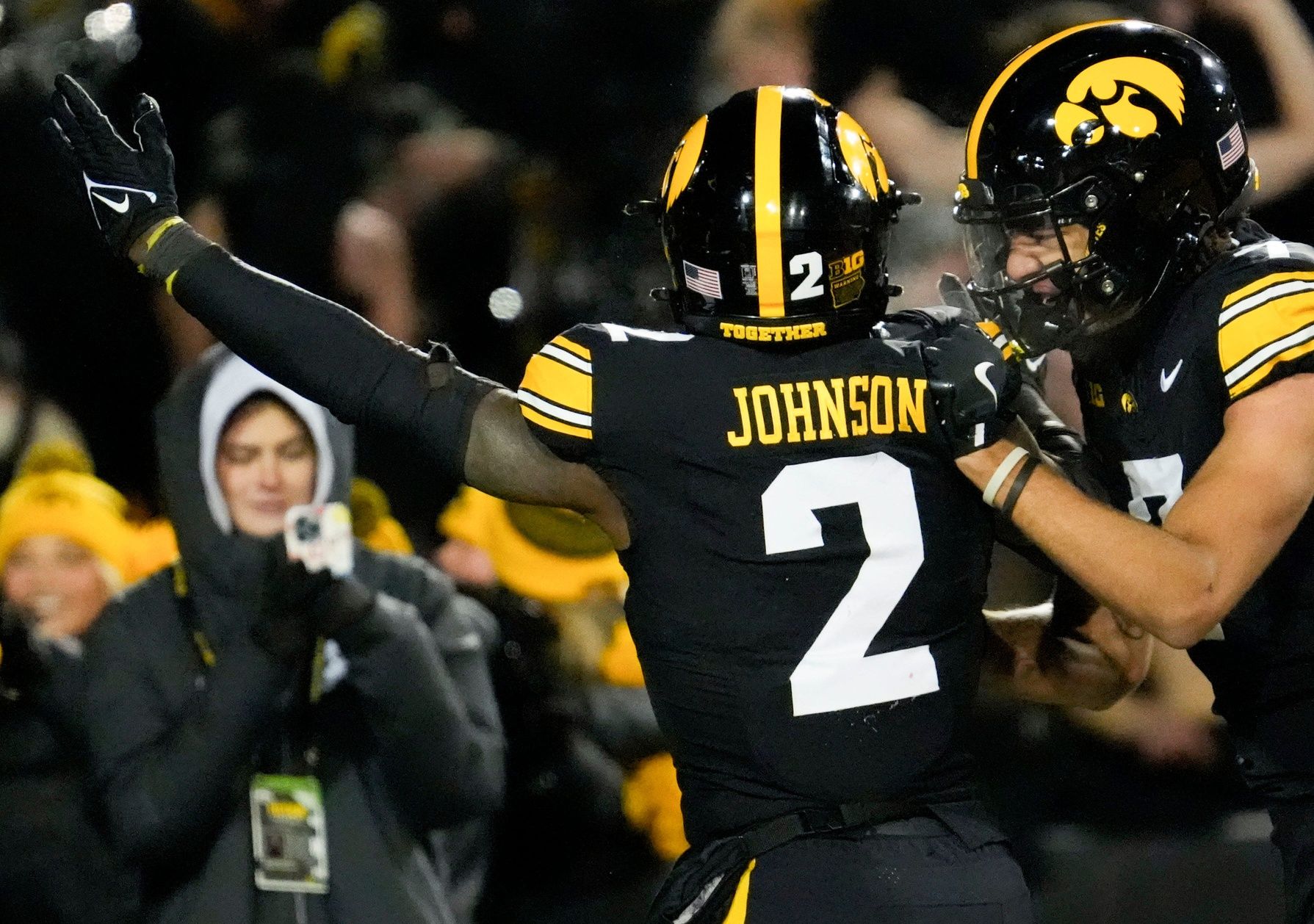 Kaleb Johnson 2025 NFL Draft Hub: Scouting Report, Draft Profile, Projections, and More