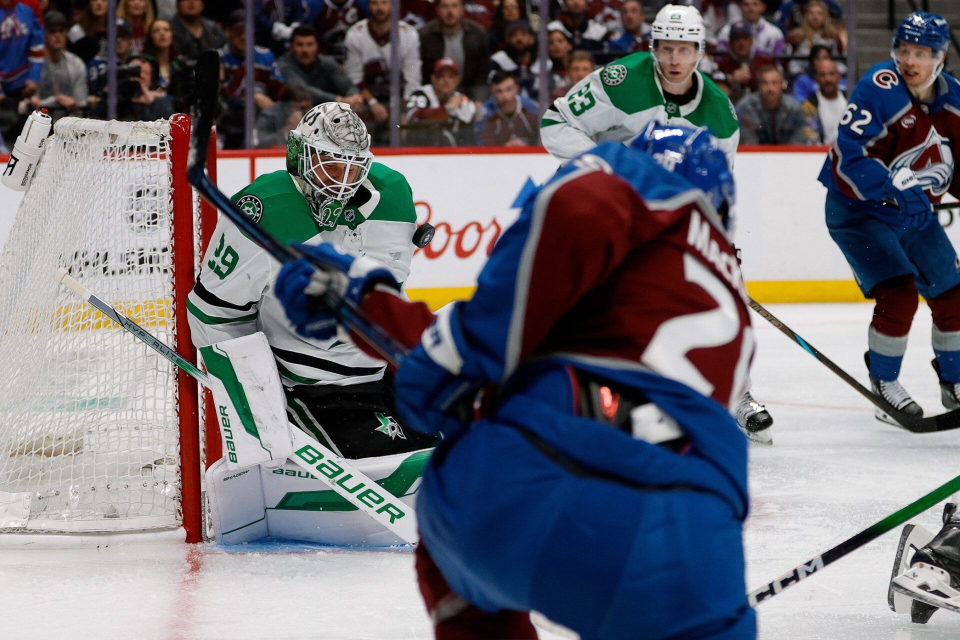 'Embarrassing. 0/6 on PP??????' - Avalanche Fans Stupefied After Power-Play Outage In Game 3 Loss