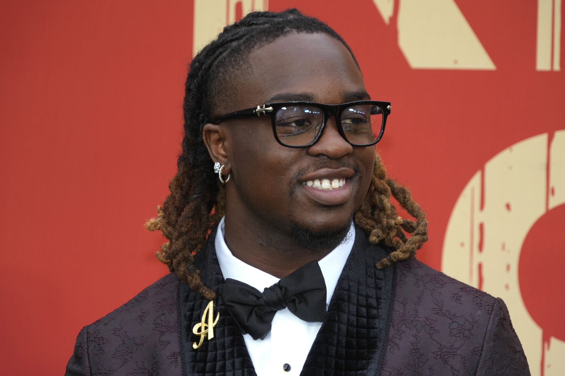 Apr 24, 2025; Green Bay, WI, USA; Boise State Broncos running back Ashton Jeanty on the red carpet before the 2025 NFL Draft at Lambeau Field. Mandatory Credit: Kirby Lee-Imagn Images