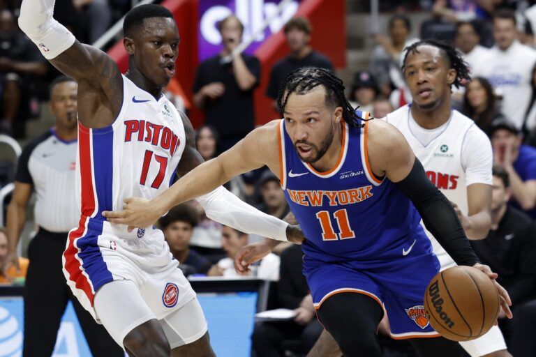 ‘They Need a Raise’ – Jalen Brunson Takes Cheeky Jab at NBA Officials After Viral Stunt in Knicks vs. Pistons
