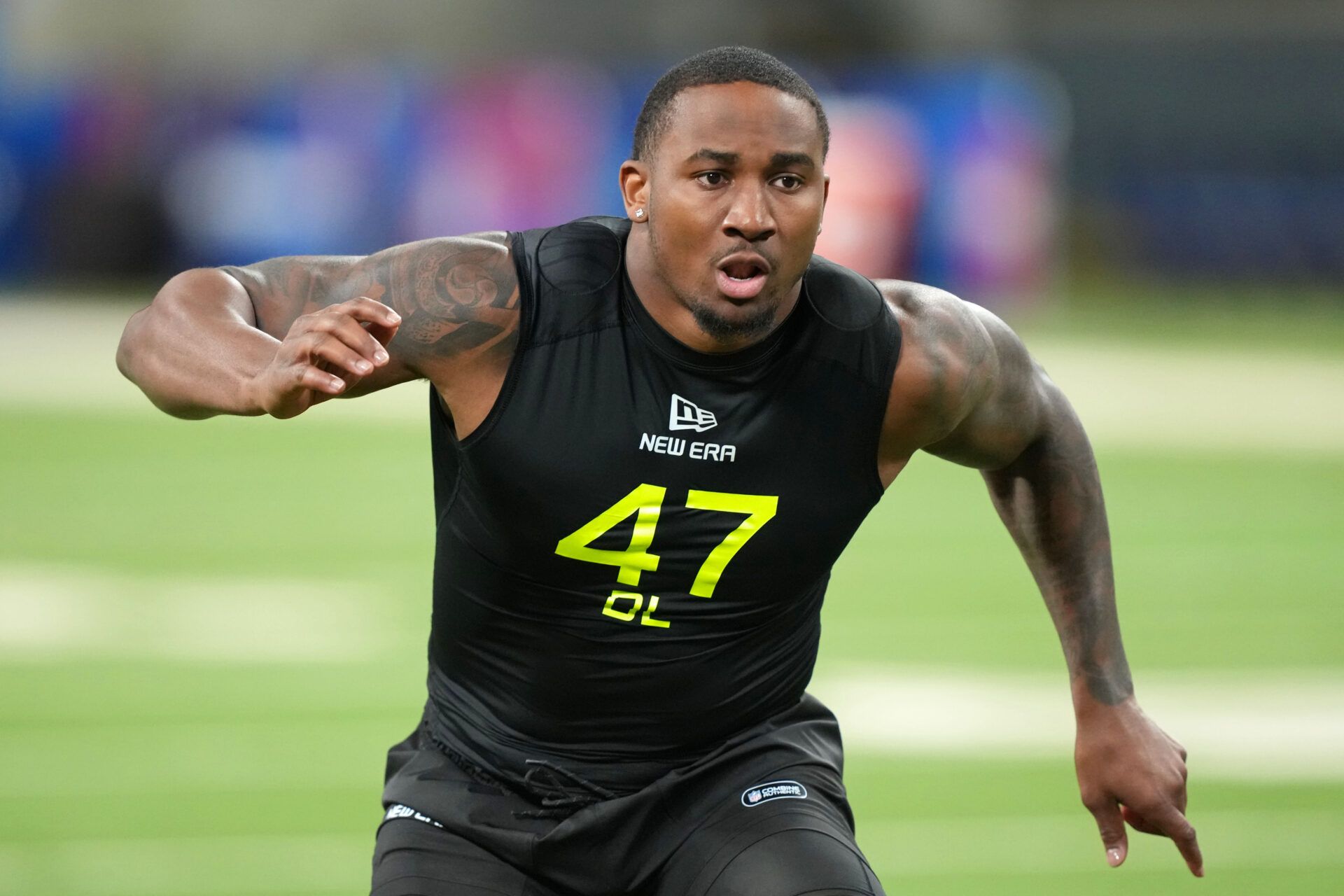 Feb 27, 2025; Indianapolis, IN, USA; Boston College defensive lineman Donovan Ezeiruaku (DL47) participates in drills during the 2025 NFL Combine at Lucas Oil Stadium. Mandatory Credit: Kirby Lee-Imagn Images