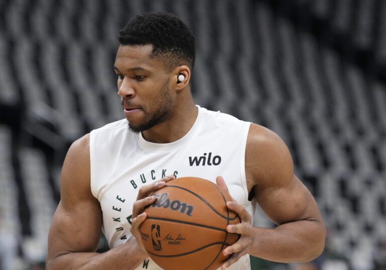 ​​Is Giannis Antetokounmpo Playing Tonight? Latest Injury Update on Bucks Star Ahead of Game 4 vs. Pacers