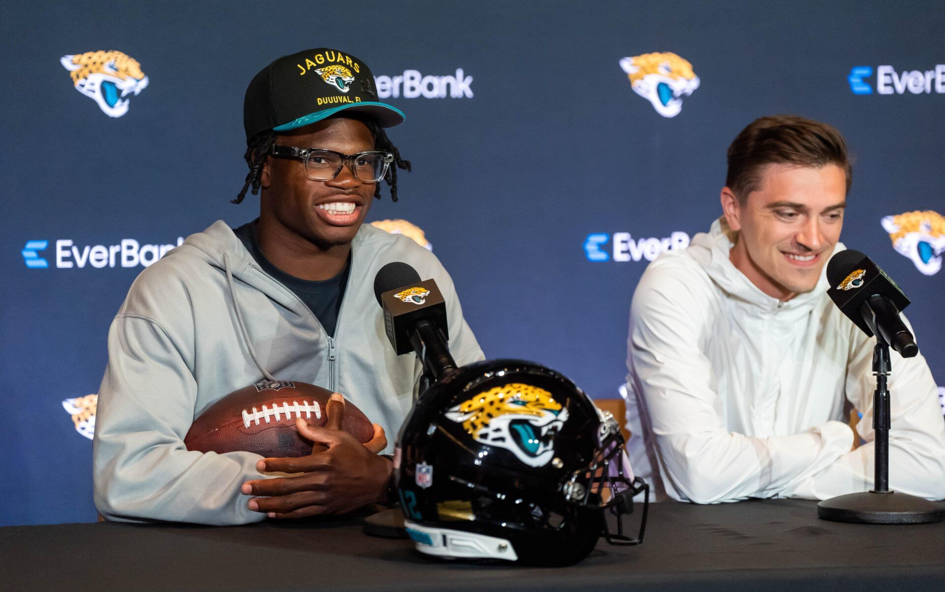 Travis Hunter Makes Bold Pitch To Jaguars HC Liam Coen, Offering To Play a Third Position On Trick Plays