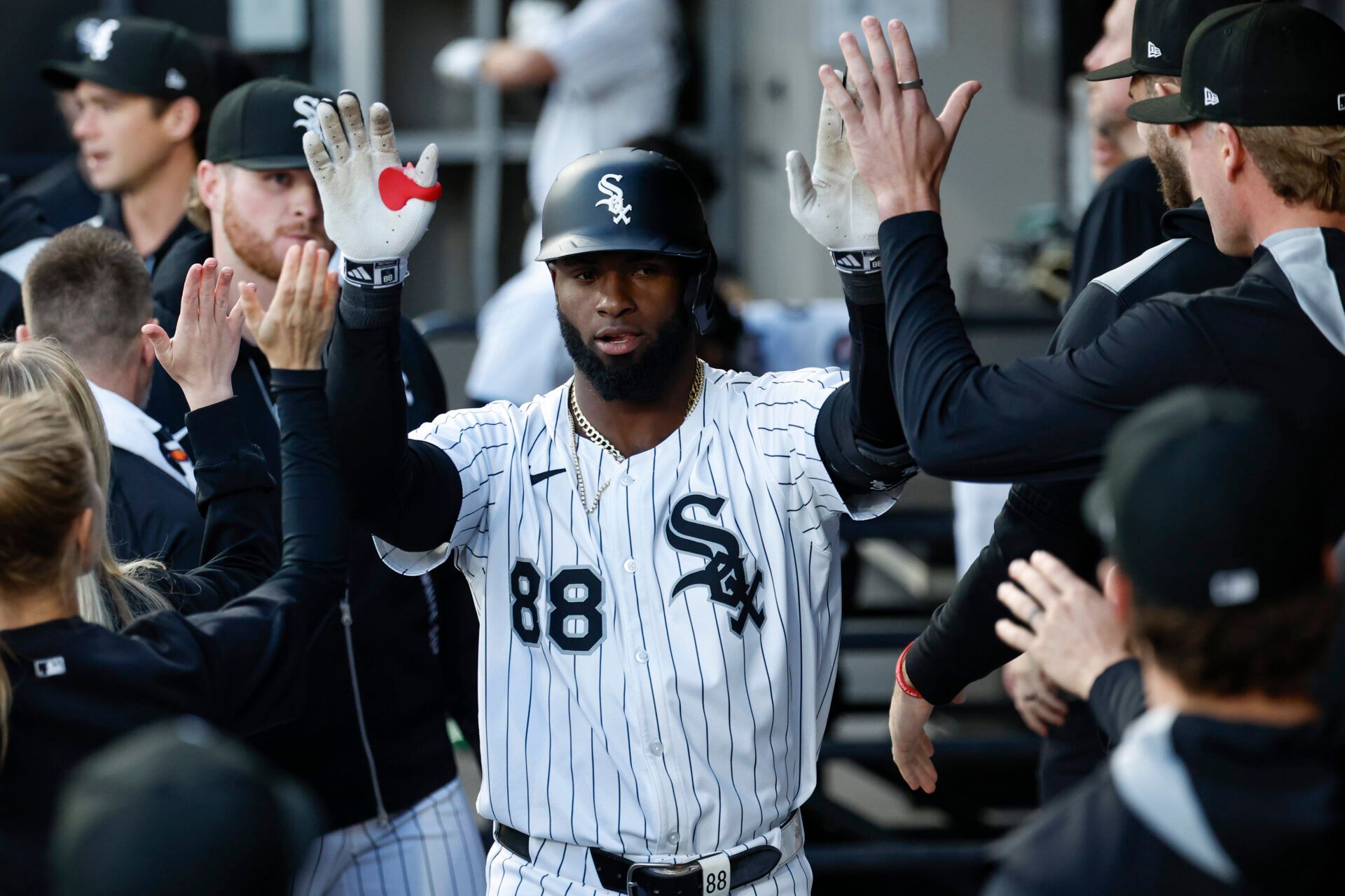 The Chicago White Sox are wearing an interesting City Connect uniform this season, inspired by the Chicago Bulls, and fans gave mixed reviews.