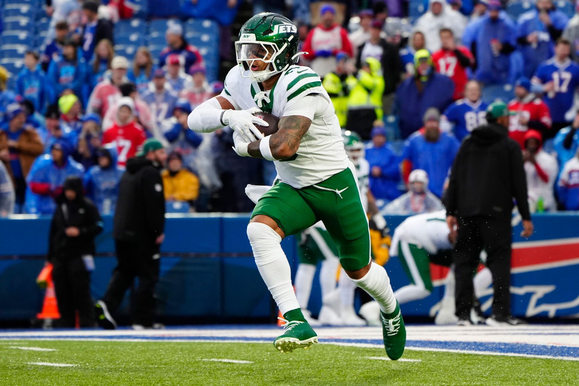 Jets RB Braelon Allen Sends Bold 3-Word Message To Giannis Antetokounmpo After Bucks Eliminated From NBA Playoffs