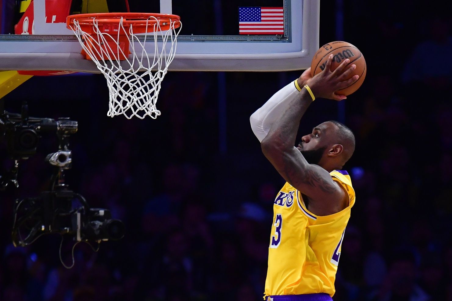 LeBron James, Wife Savannah Share Romantic Embrace After Unexpected Round 1 Exit
