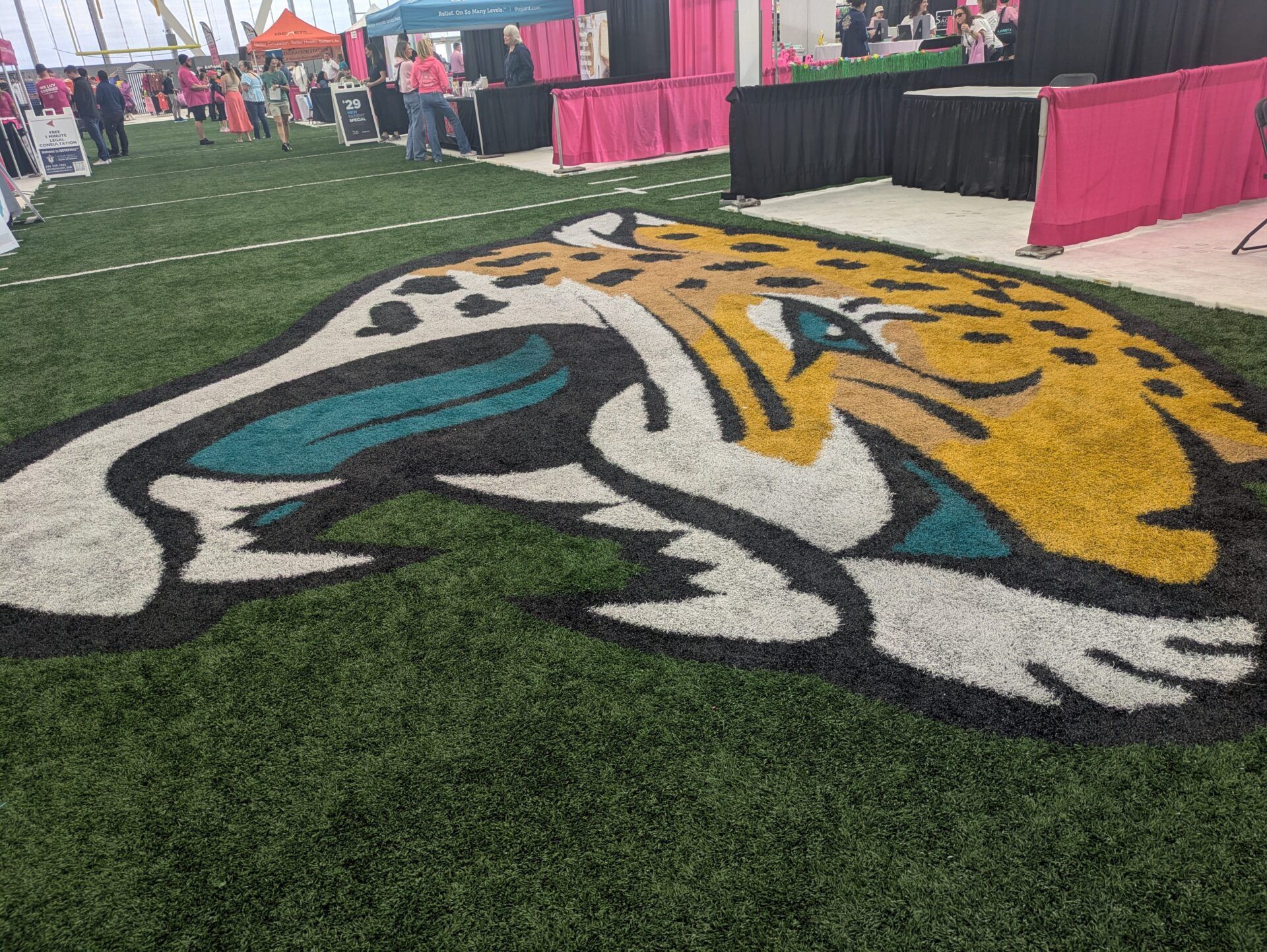 Jaguars Predicted To Cut Ties With 19-TD Playmaker After Drafting Potential Replacement