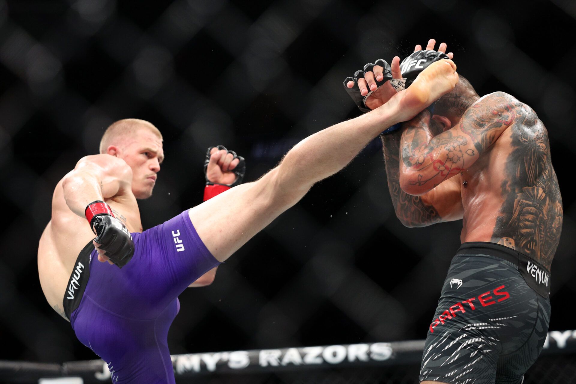 UFC Commentator Recounts How Ian Machado Garry ‘Won Him Over in a Lot of Ways’ After the End of Round 3 in Carlos Prates Fight