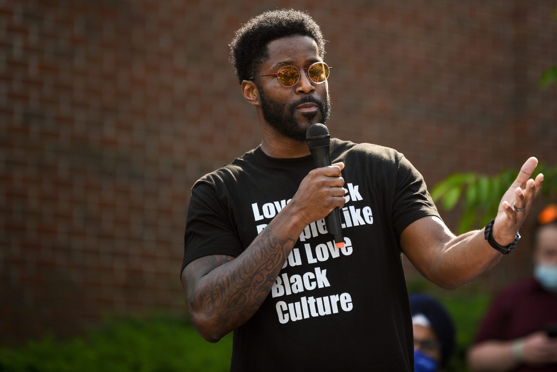 American football commentator and former wide receiver Nate Burleson speaks during an evening of solidarity in Ridgewood on Wednesday June 10, 2020 to show support for Black Lives Matter. An Evening Of Solidarity