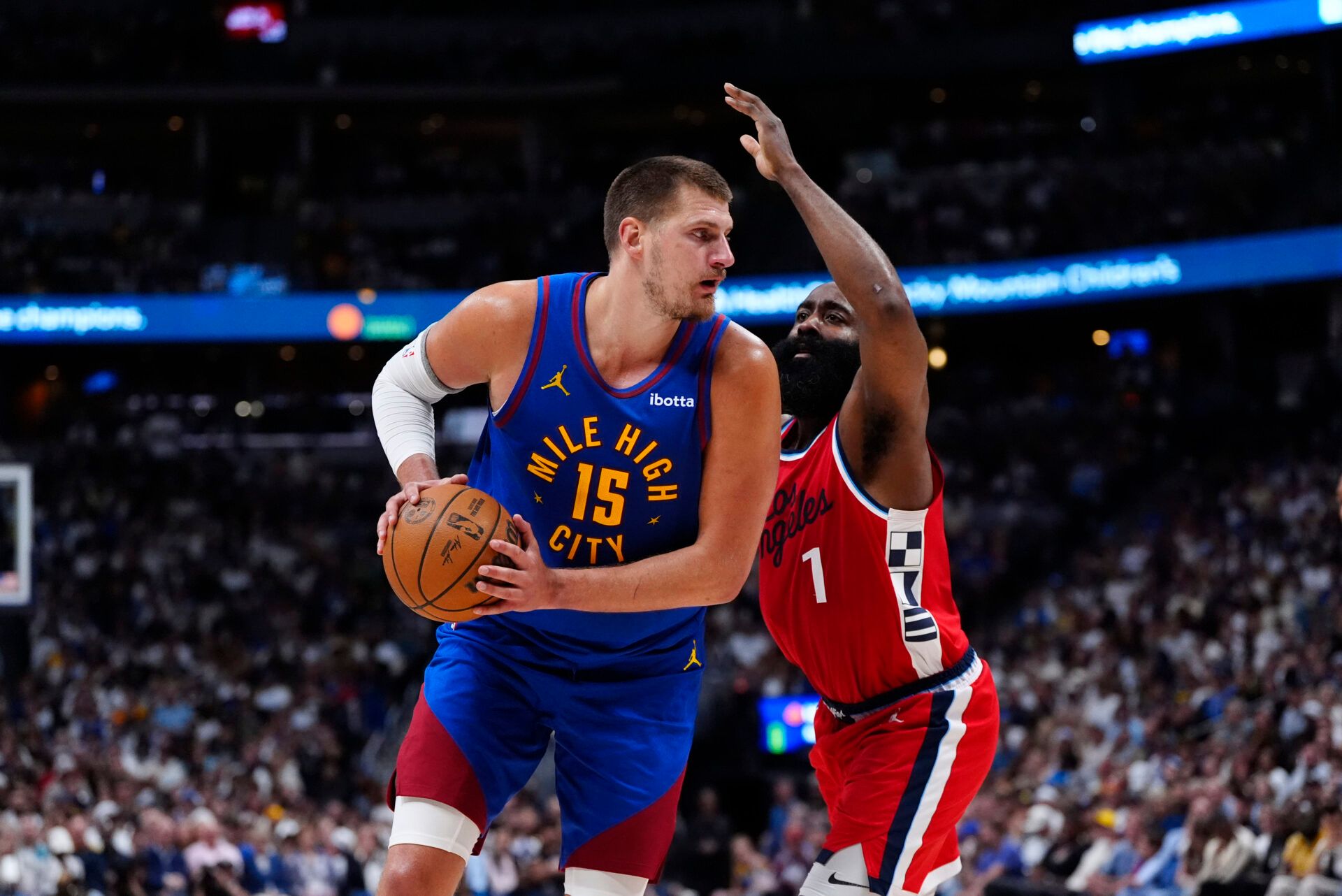 NBA Analyst Points Out How Nikola Jokić's Nuggets Are at Monumental Disadvantage Ahead of Game 1 vs OKC Thunder