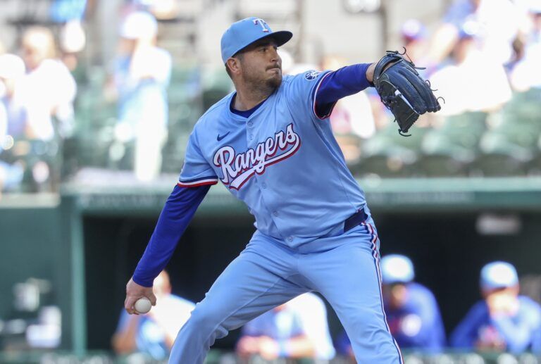 MLB Trade Rumors: Desperate for Answers, Rangers Linked With White Sox Star Amid Offensive Collapse