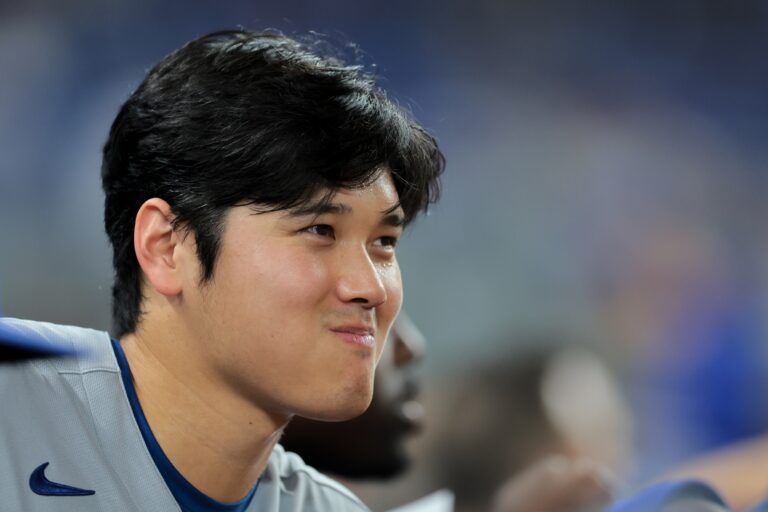 Shohei Ohtani reviews Korean star's Dodgers debut