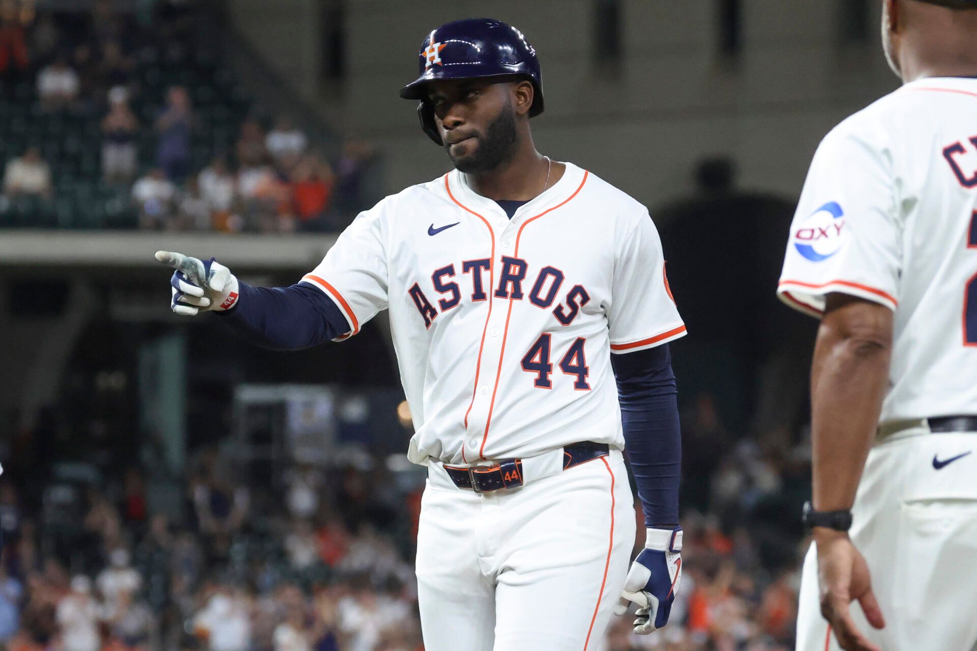 Astros Reveals Major Roster Change As Yordan Alvarez Hits IL With Right Hand Injury