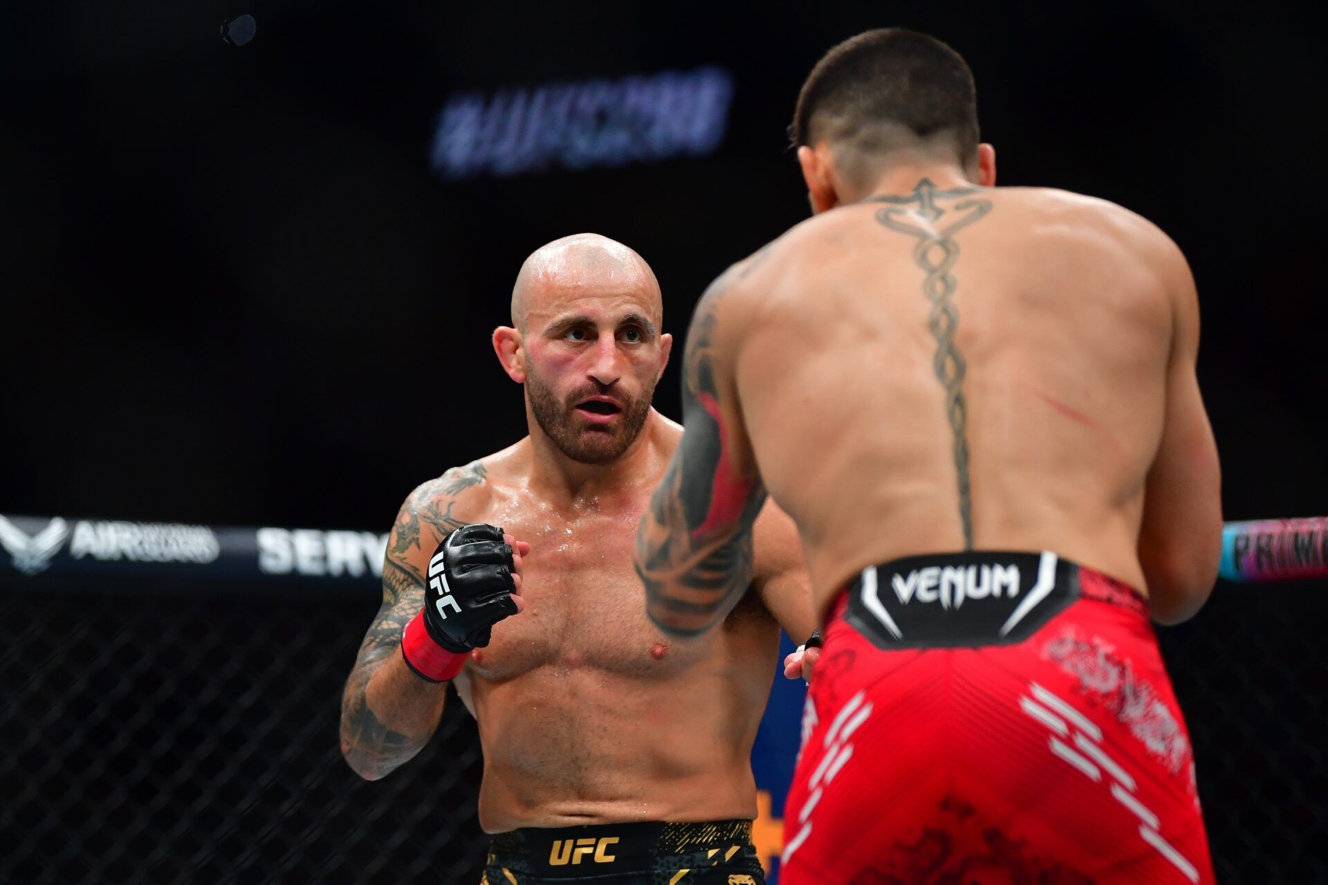 Alexander Volkanovski Gets 100% Real About Mentally Overcoming KO Losses, Opens Up on Ilia Topuria Rematch