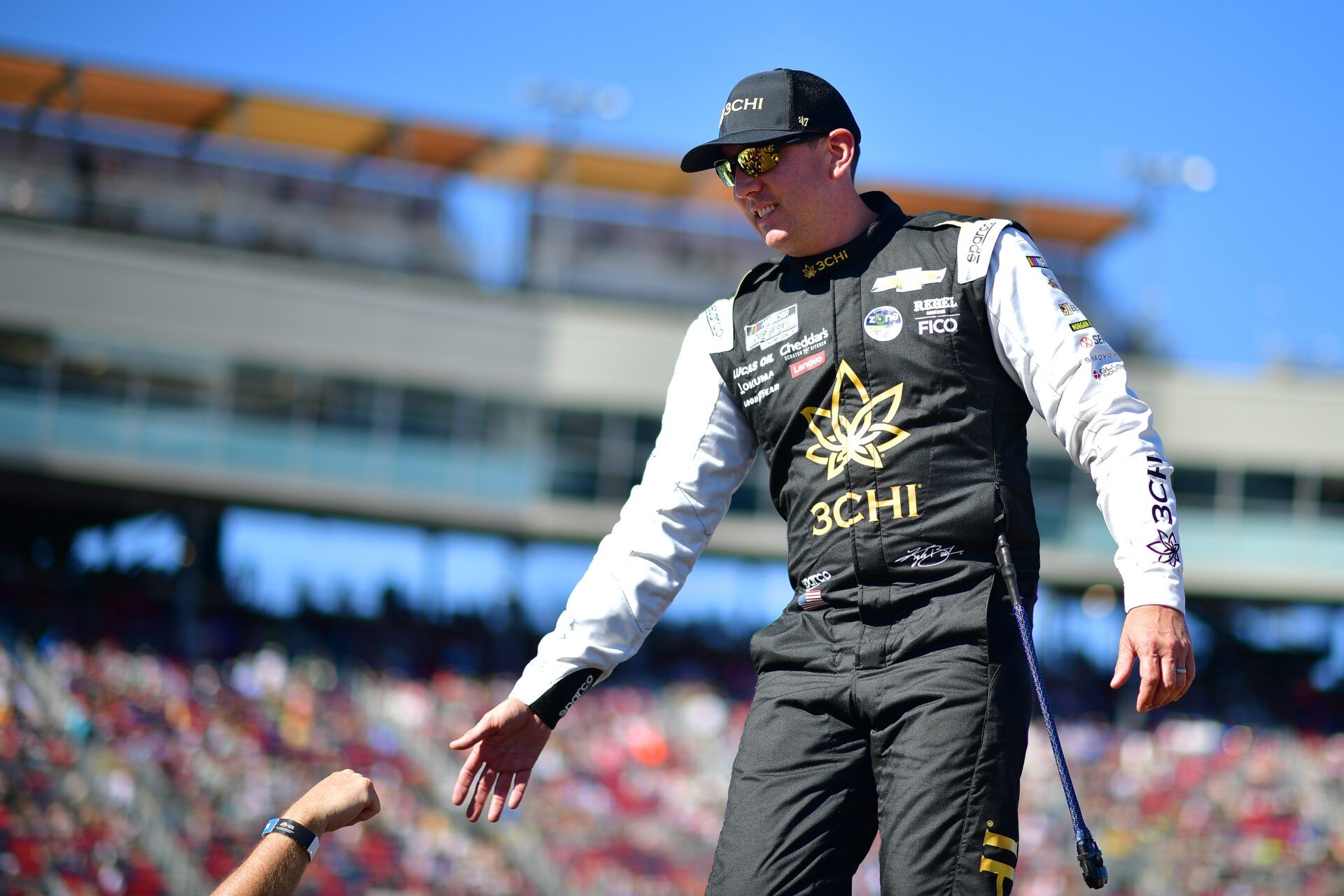 NASCAR Legend Kyle Busch's Custom Sunglass Campaign Turns Into Unexpected  Marketing Jackpot
