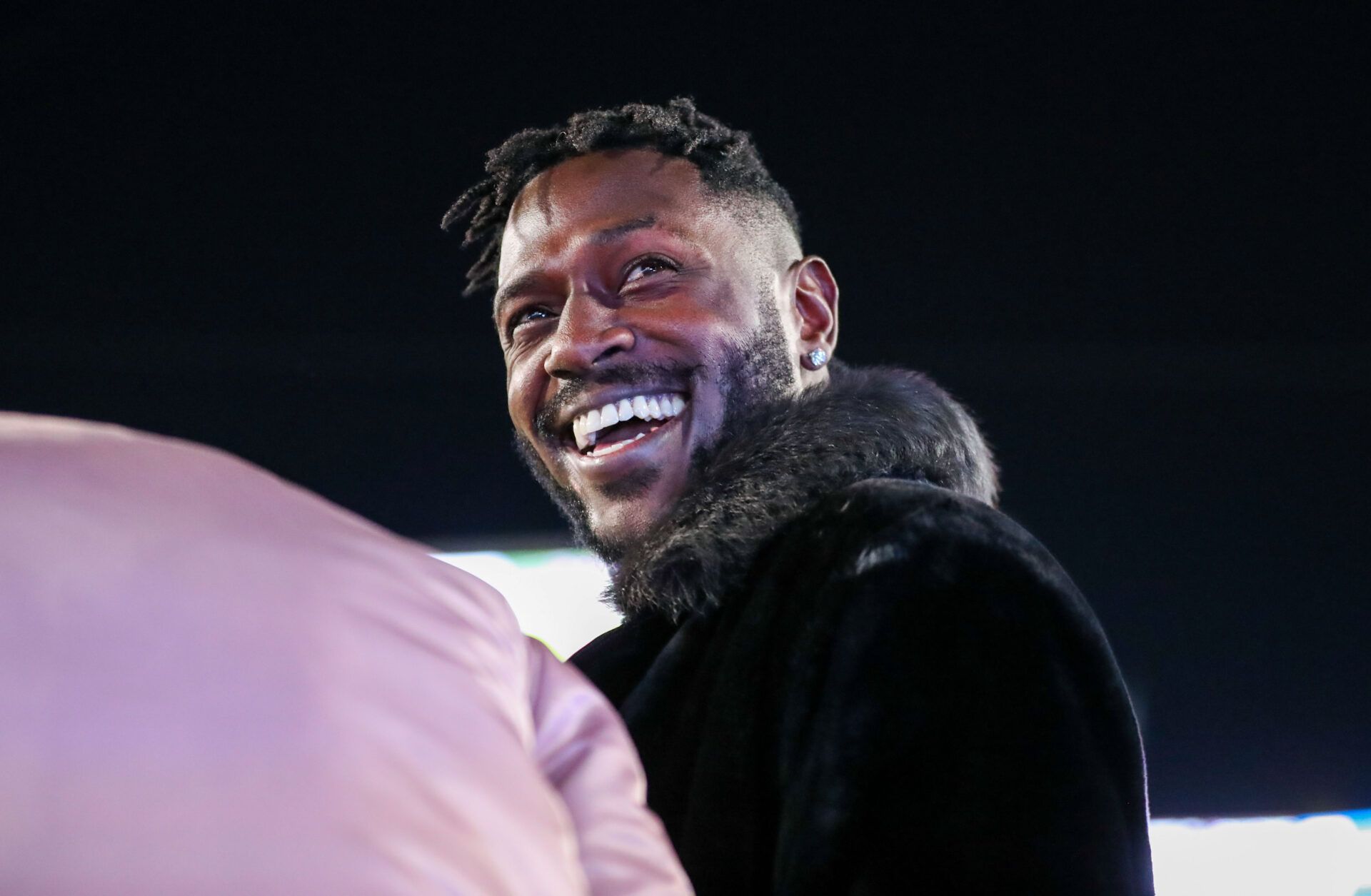 Nov 23, 2018; Morgantown, WV, USA; Pittsburgh Steelers wide receiver Antonio Brown smiles on the sidelines during the first quarter at Mountaineer Field at Milan Puskar Stadium. Mandatory Credit: Ben Queen-USA TODAY Sports