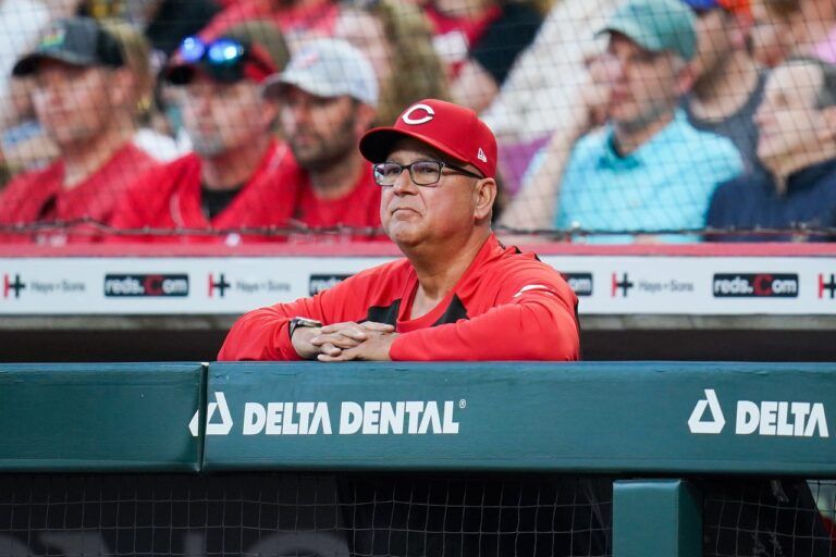 Cincinnati Reds manager Terry Francona (77) looks up to watch the field in the sixth inning of a MLB game between the Cincinnati Reds and St. Louis Cardinals, Monday, April 28, 2025, at Great American Ball Park in Downtown Cincinnati. Reds won 3-1.