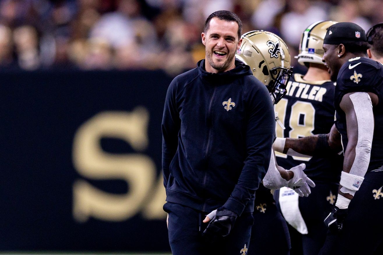 New Orleans Saints quarterback Derek Carr (4) after a touchdown against the Washington Commanders during the second half at Caesars Superdome.