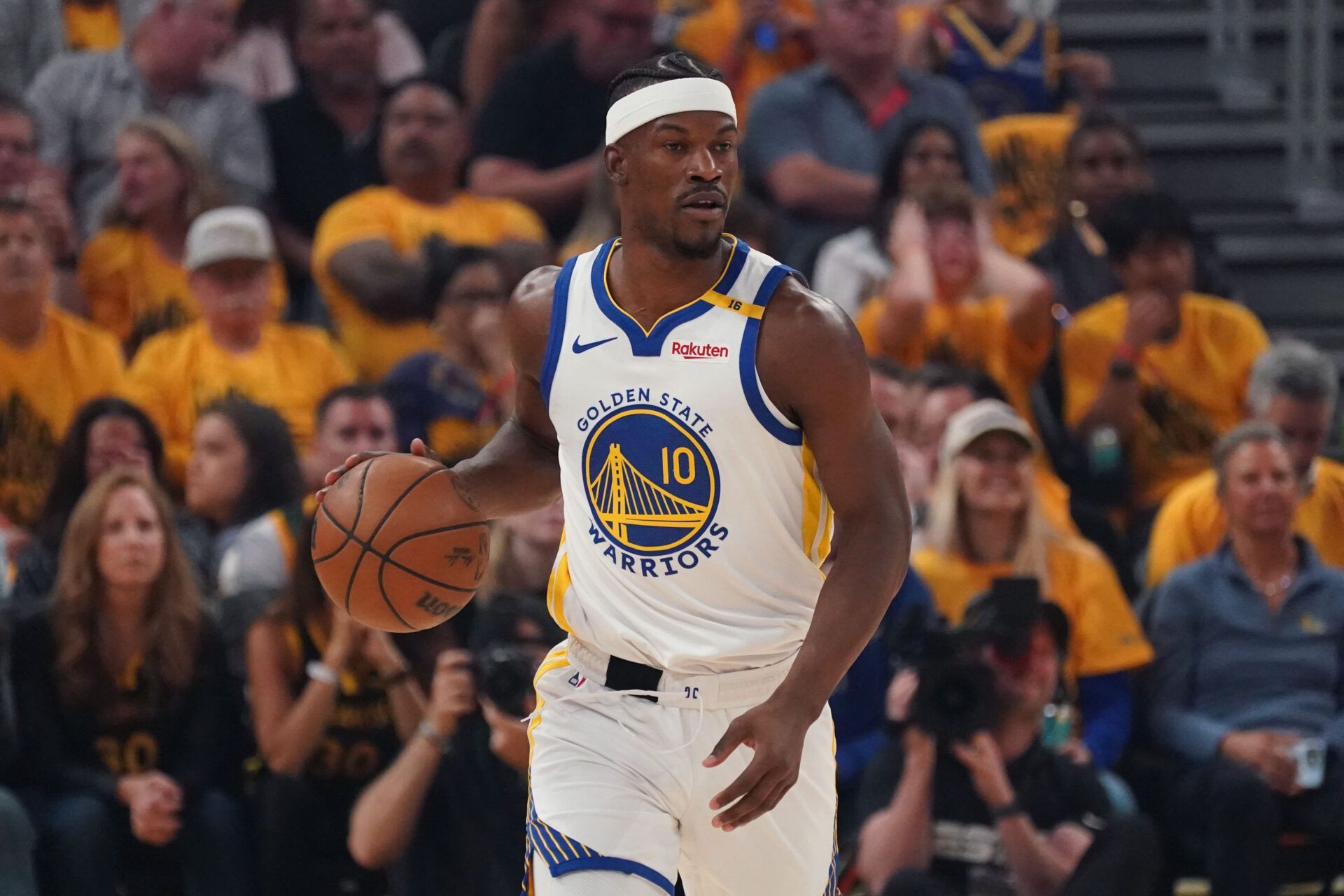 Golden State Warriors forward Jimmy Butler III (10) dribbles upcourt against the Minnesota Timberwolves in the first quarter during game three of the second round for the 2025 NBA Playoffs at Chase Center.