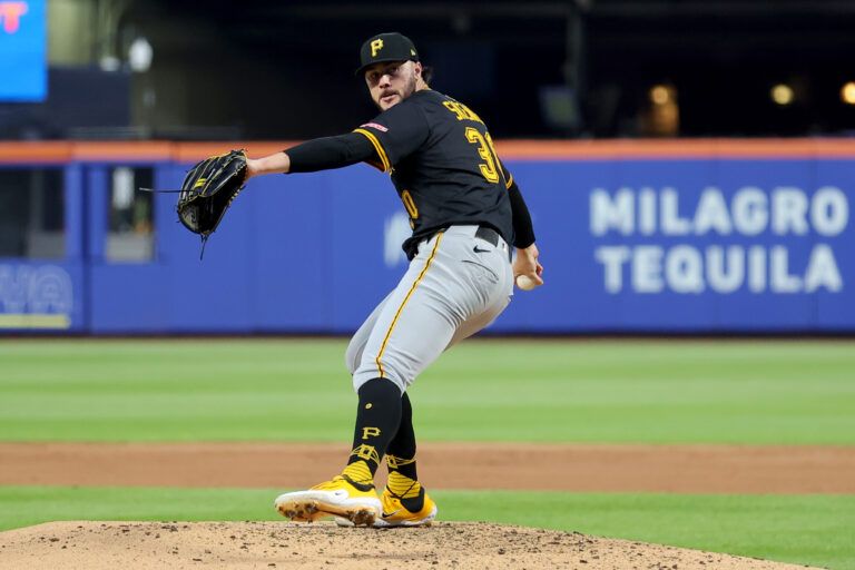 Pittsburgh Pirates starting pitcher Paul Skenes (30) pitches against the New York Mets during the third inning at Citi Field.