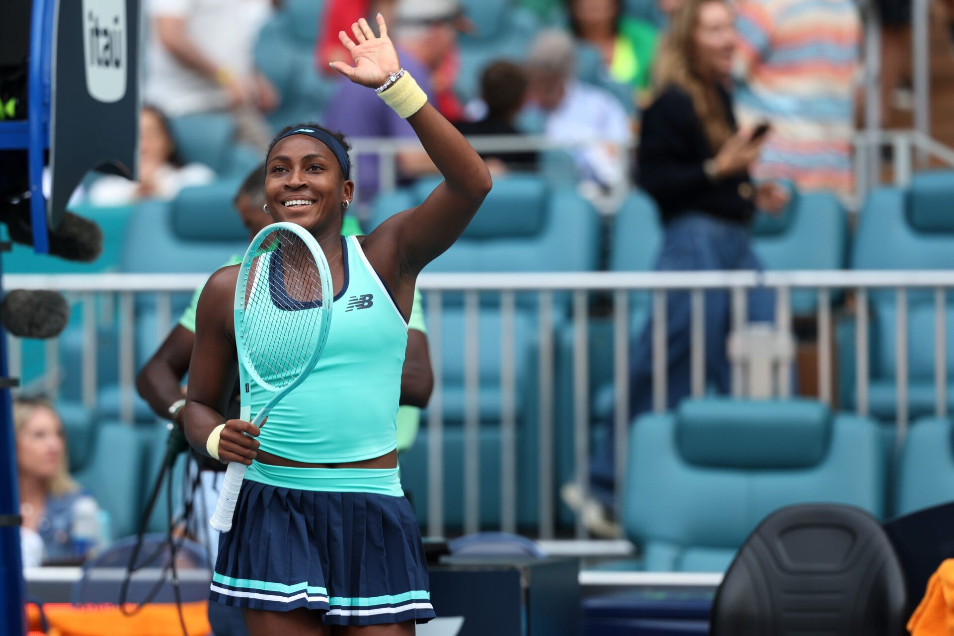 Coco Gauff (USA) waves to the crowd after her match against Maria Sakkari (GRE)(not pictured) on day five of the Miami Open at Hard Rock Stadium.