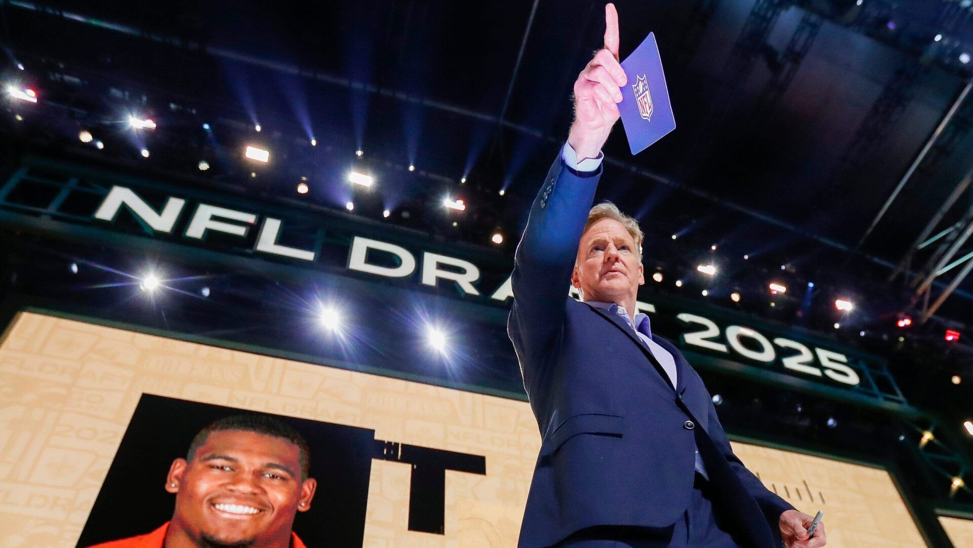 NFL Commissioner Roger Goodell points to a fan in the crowd during the first round of the 2025 NFL Draft on Thursday, April 24, 2025, at Lambeau Field in Green Bay, Wisconsin. The draft runs through April 26.
Tork Mason/USA TODAY NETWORK-Wisconsin