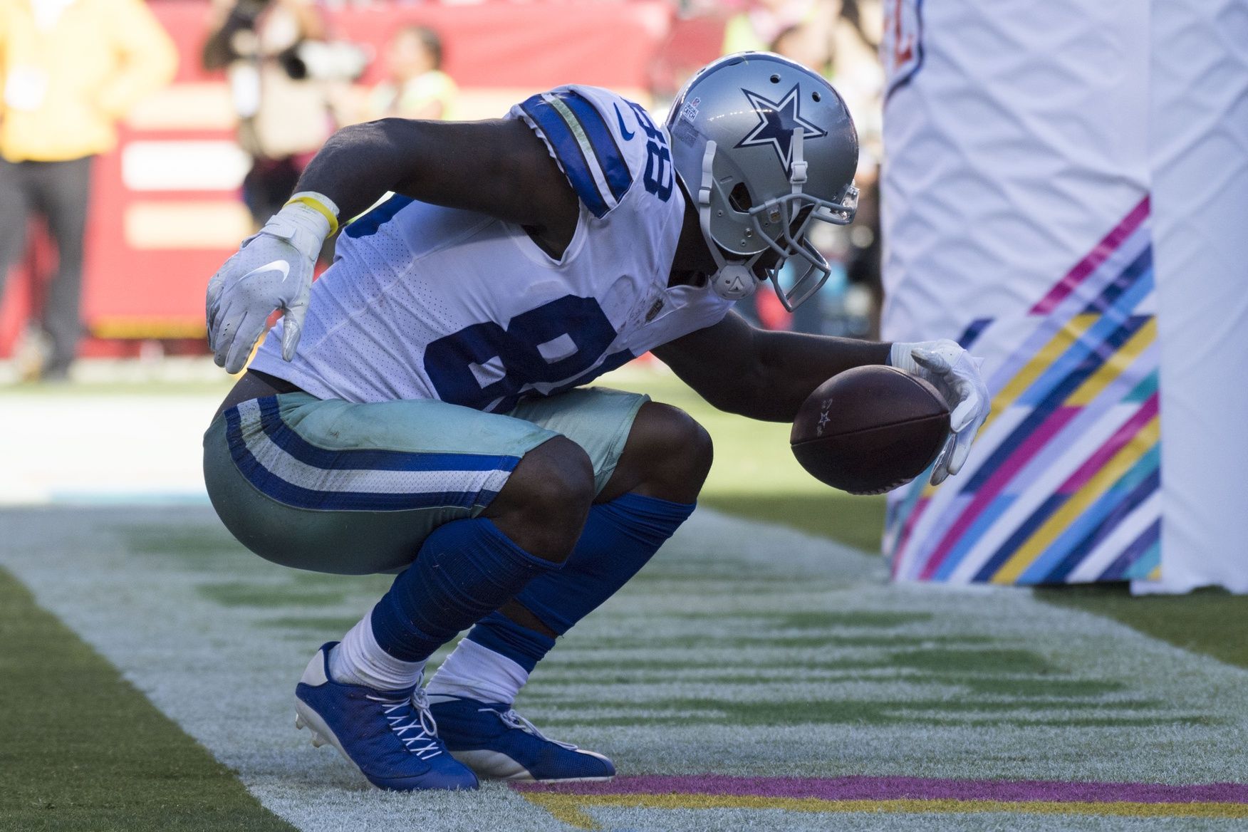 Dallas Cowboys wide receiver Dez Bryant (88) celebrates after scoring a touchdown against the San Francisco 49ers during the fourth quarter at Levi's Stadium. The Cowboys defeated the 49ers 40-10.