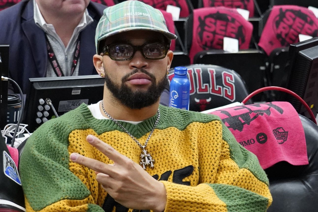 Chicago Bears quarterback Caleb Williams during the first half of a game between the Chicago Bulls and the Miami Heat at United Center.