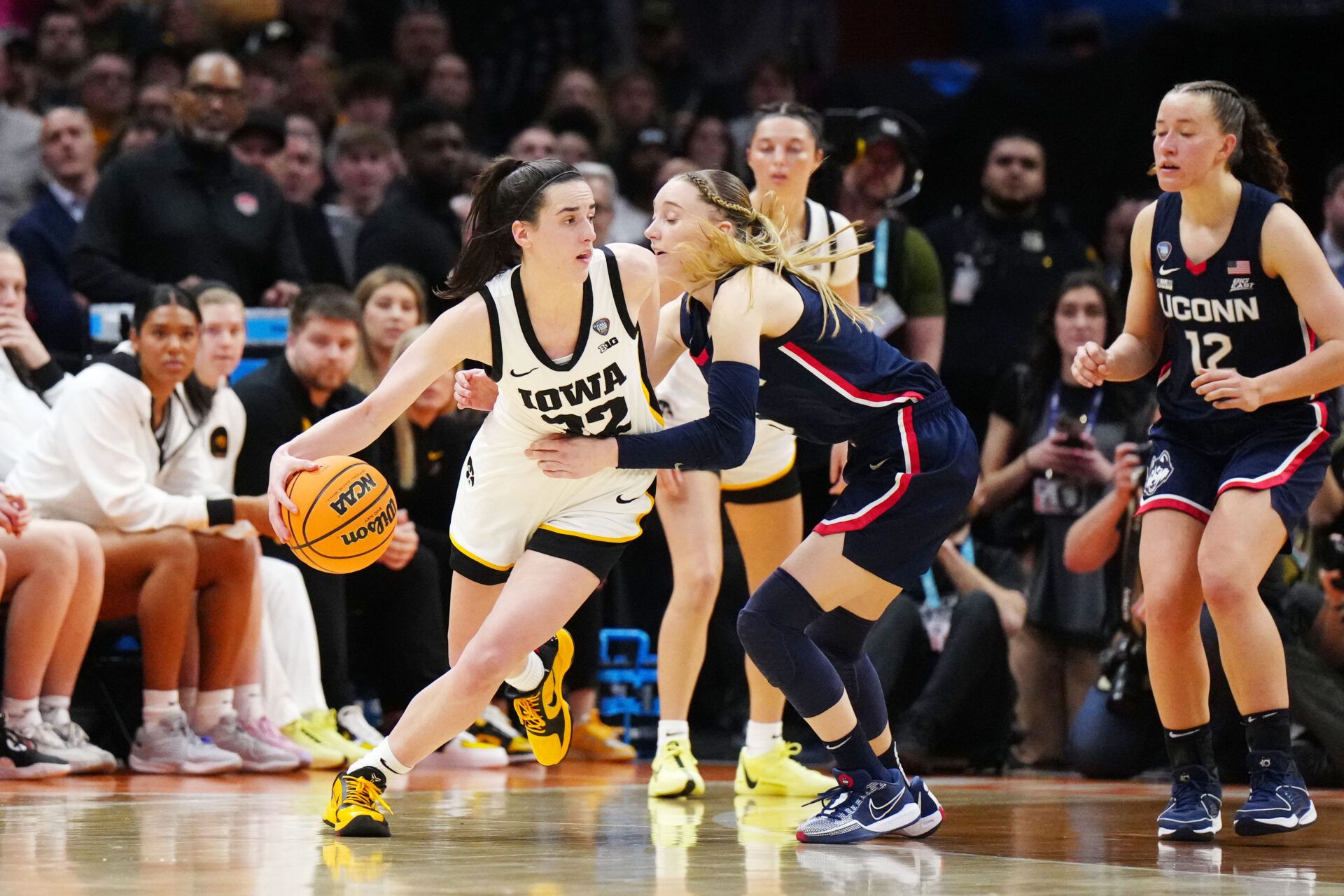 Sue Bird Details Major Difference Between Caitlin Clark and Paige Bueckers  As Pressure Begins on Wings Rookie