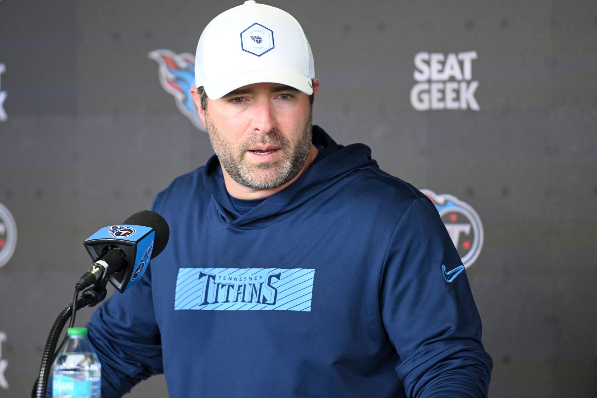 Cam Ward and Brian Callahan have known each other as members of the Tennessee Titans for just a month. Here's how Levis fits in.