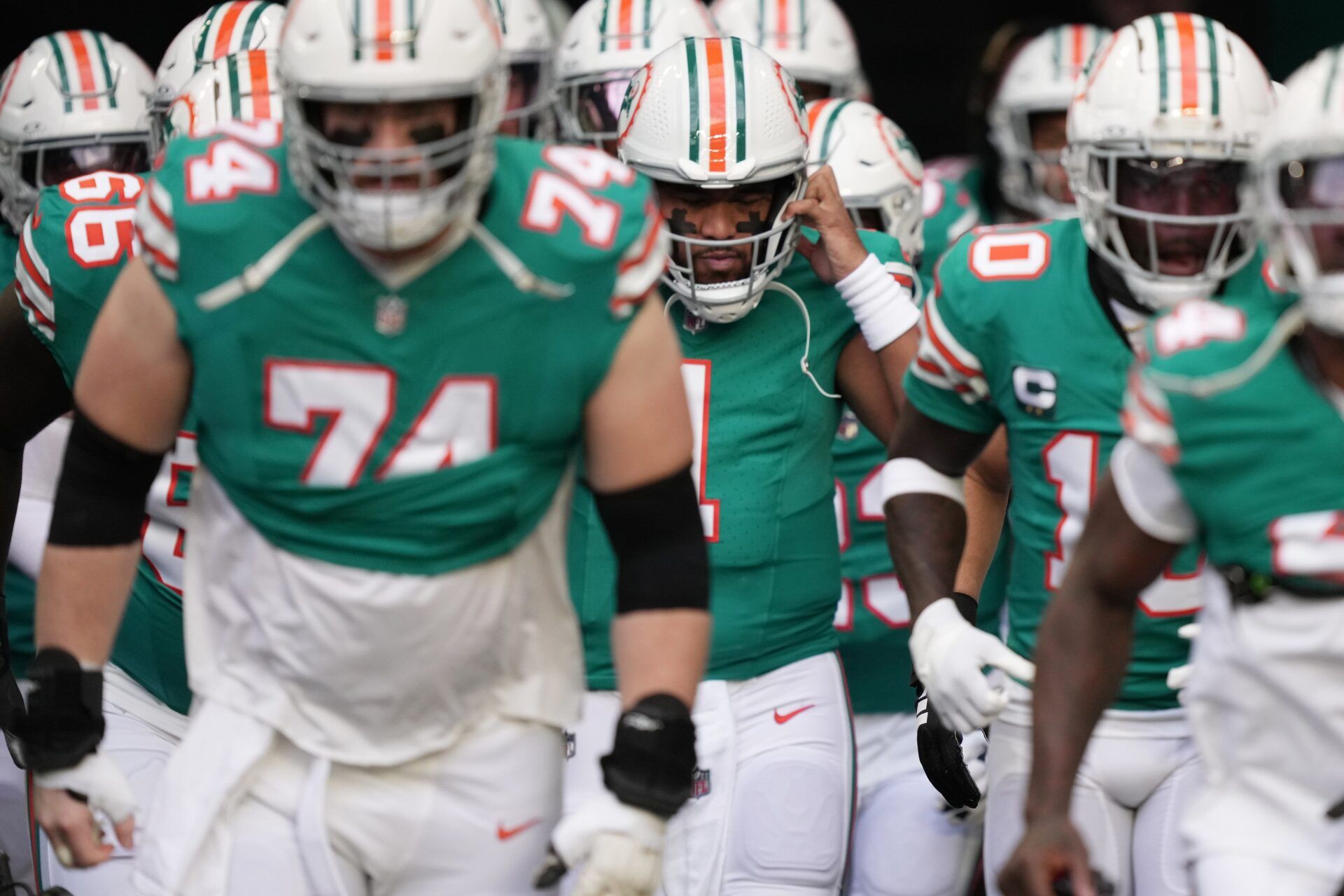 The Miami Dolphins could be in the market to add a cornerback in the free agent class that still remains unsigned. Who could it be?