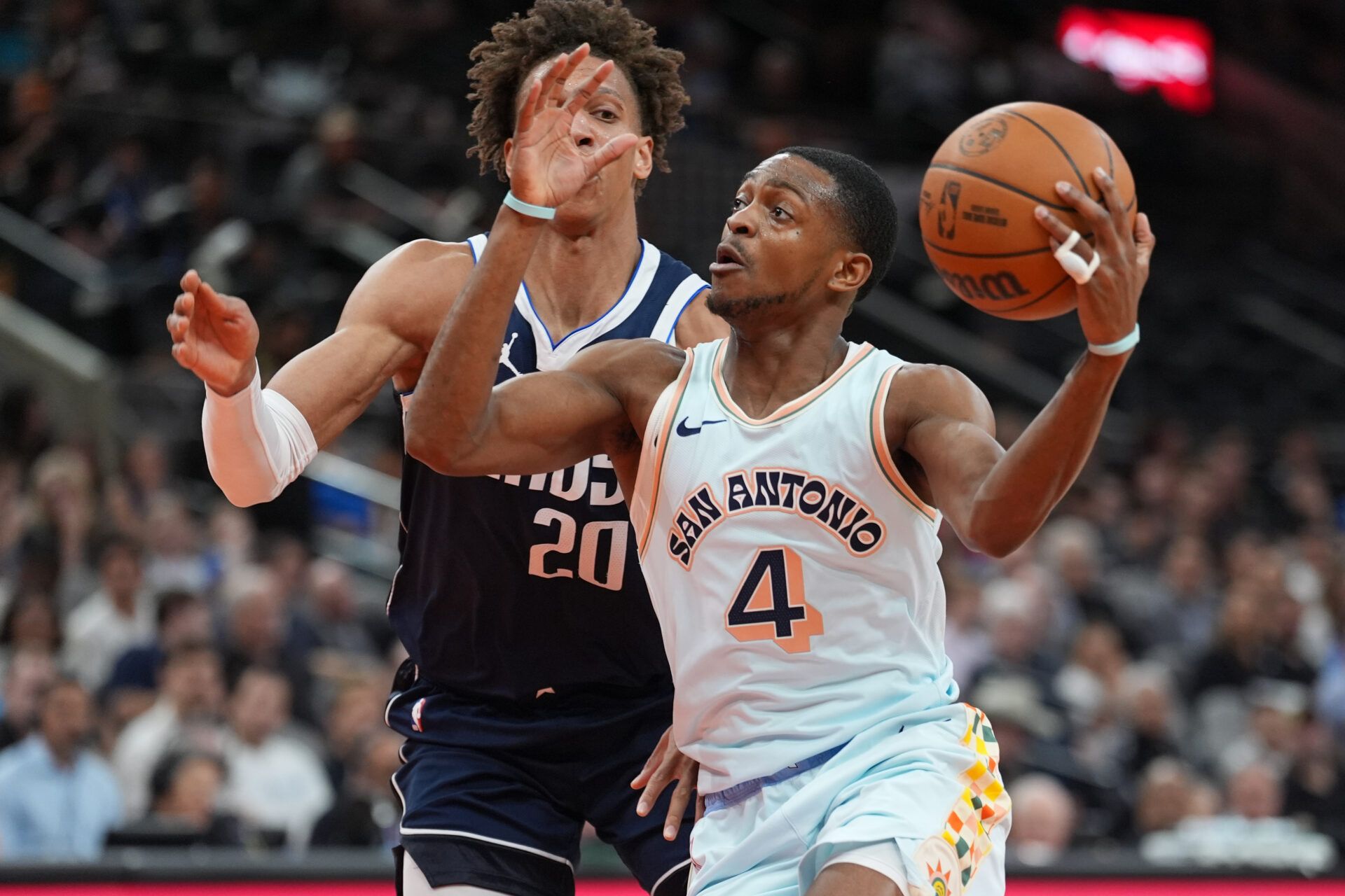 Could The Spurs Trade De’Aaron Fox or Stephon Castle? Ex-NBA Executive Ignites Trade Rumors