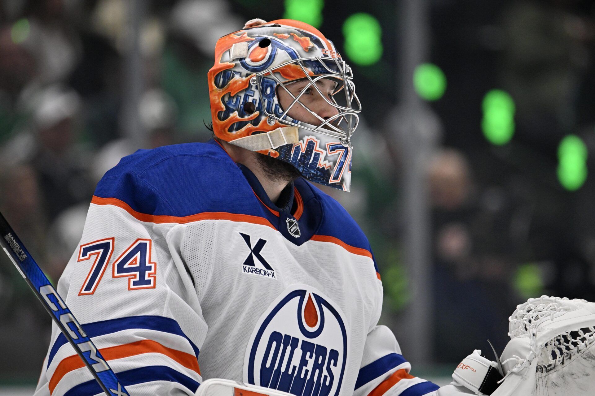 Edmonton Oilers goaltender Stuart Skinner (74) in the second period against the Dallas Stars during game one of the Western Conference Final of the 2025 Stanley Cup Playoffs at American Airlines Center.