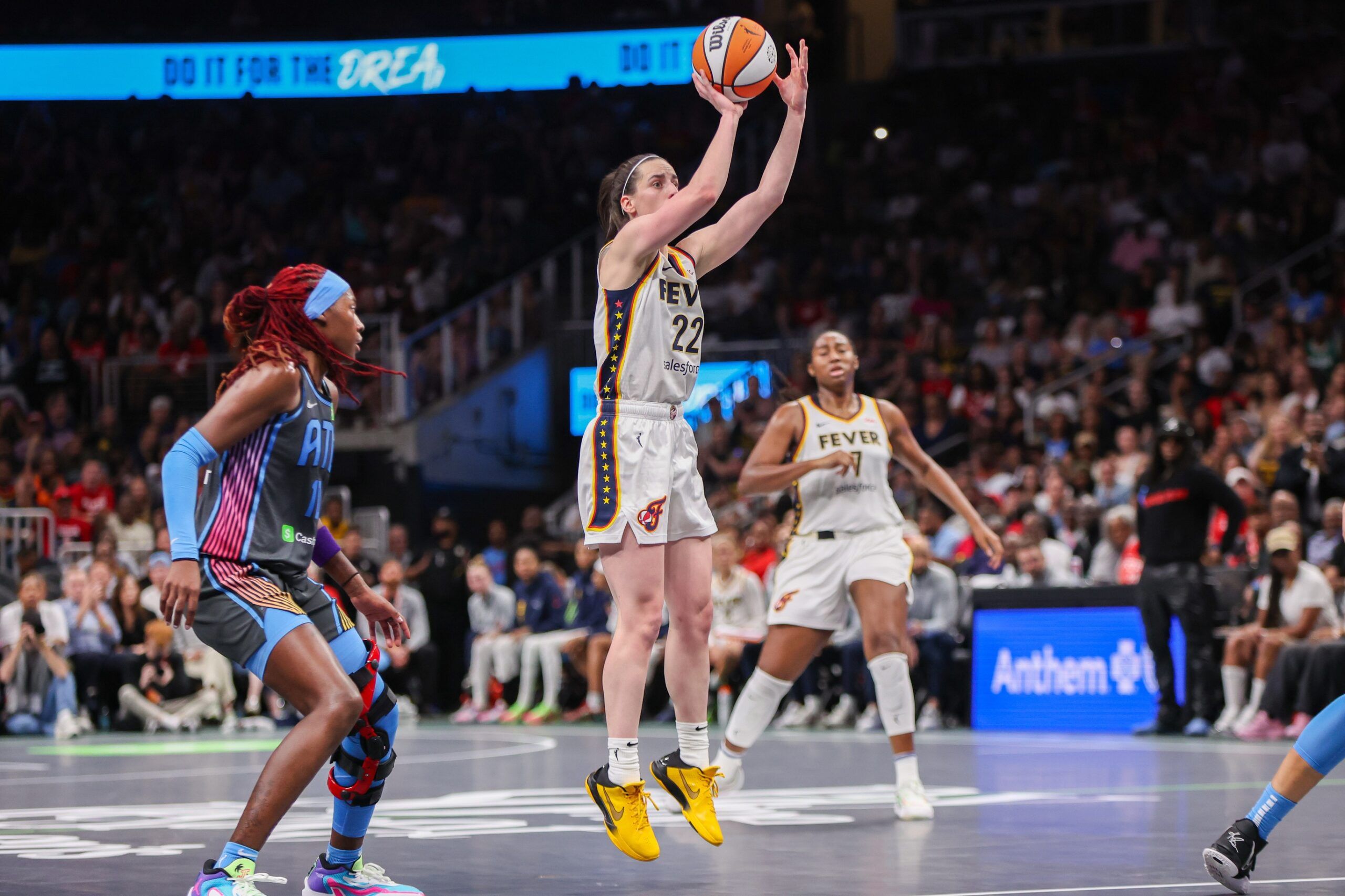 How Tall Is Caitlin Clark? Find Out the Fever Superstar's Height and How It  Compares to Her WNBA Peers