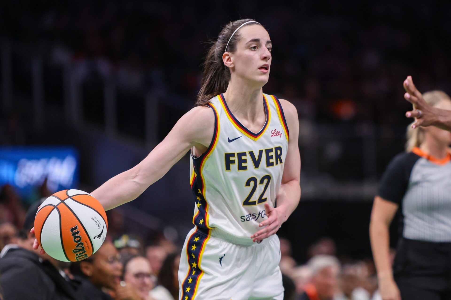Caitlin Clark's Former HC Sends 9-Word Message About Opponents' Taunts,  Physicality vs. the Fever Star