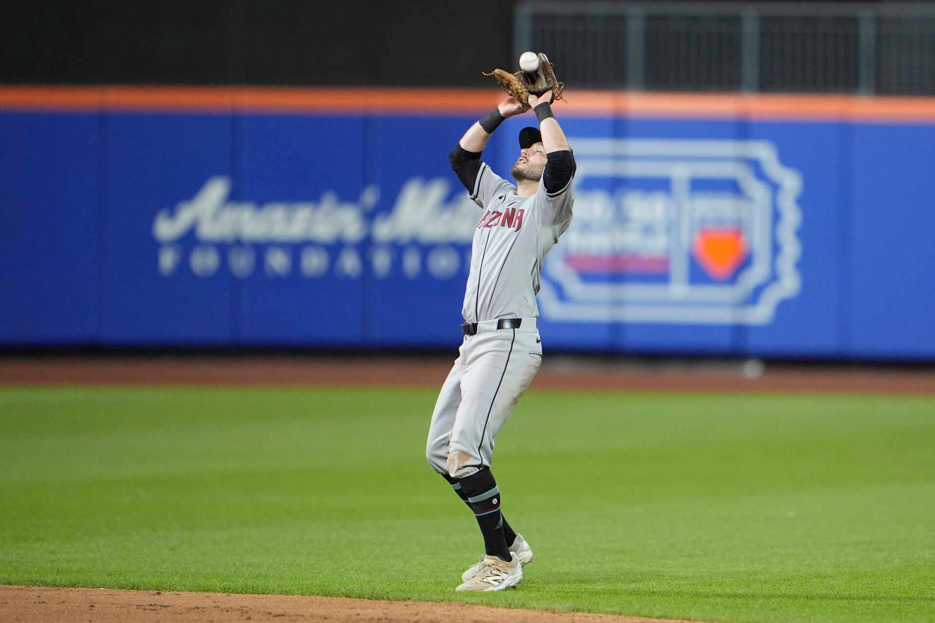 Arizona Diamondbacks shortstop Garrett Hampson (8) catches fly ball hit by New York Mets designated hitter Starling Marte (6) (not pictured) during the sixth inning at Citi Field.