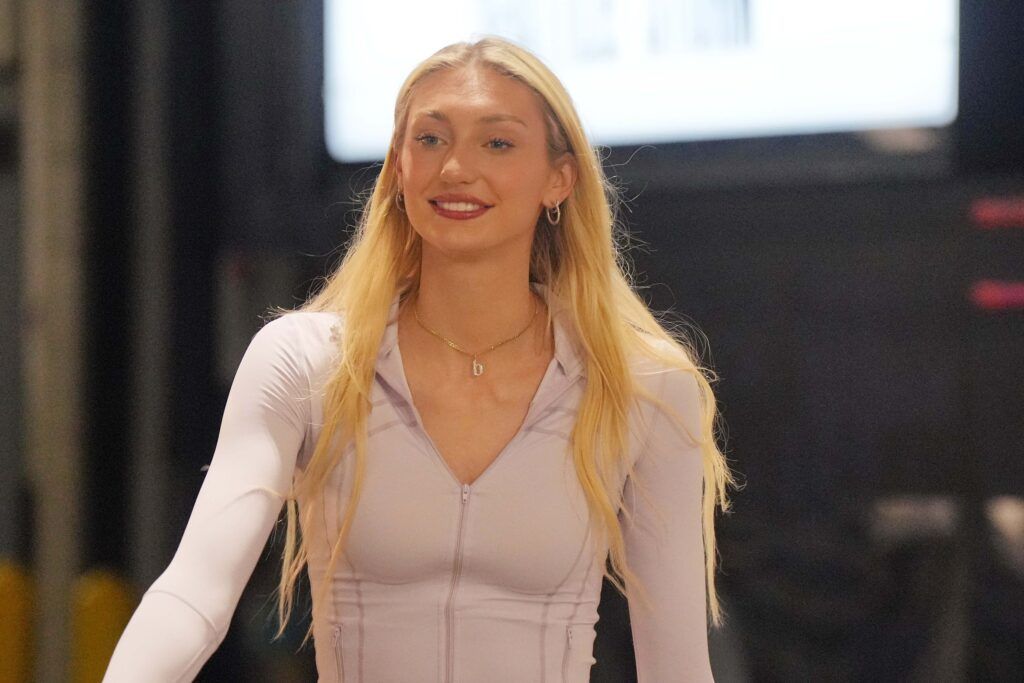 Dearica Hamby Drops Bold 3-Word Reaction to Cameron Brink’s Stunning Pregame Fit Ahead of Injury Return