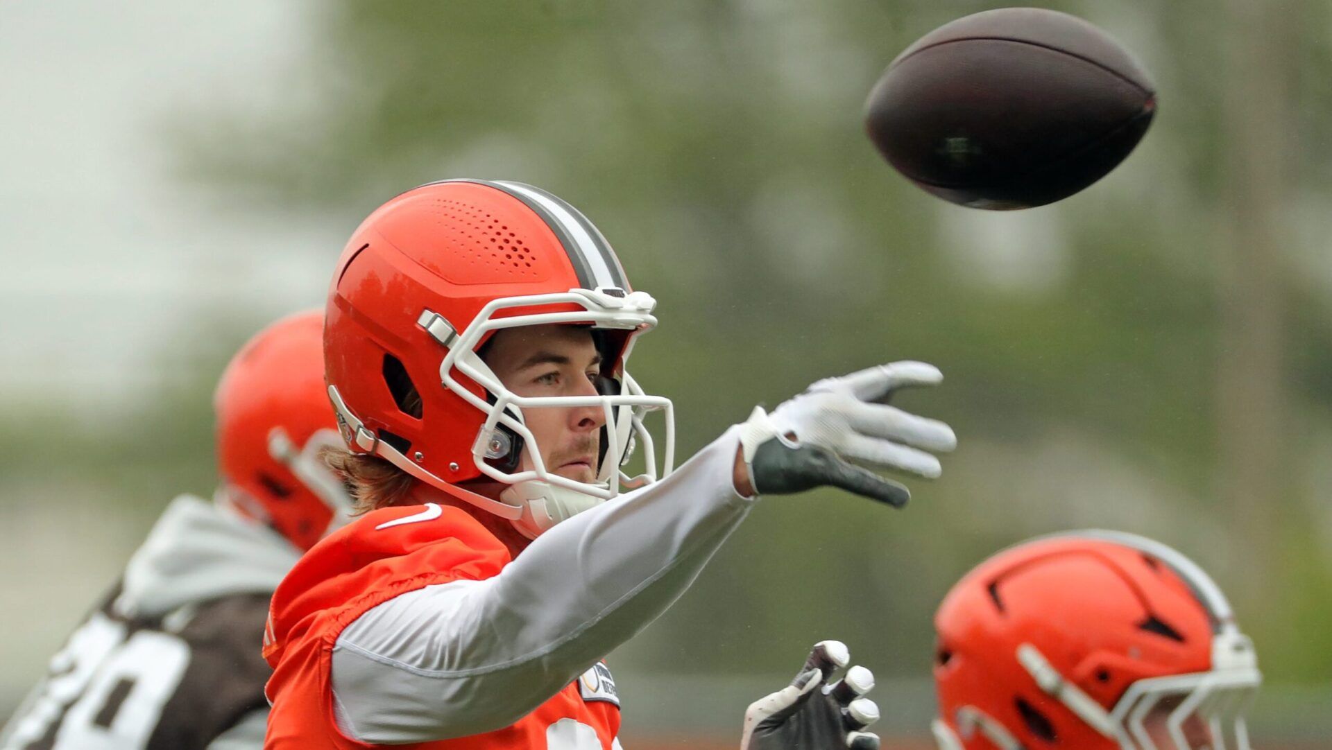 Cleveland Browns quarterback Kenny Pickett throws during an NFL practice at the Cleveland Browns training facility on Wednesday, May 28, 2025, in Berea, Ohio.