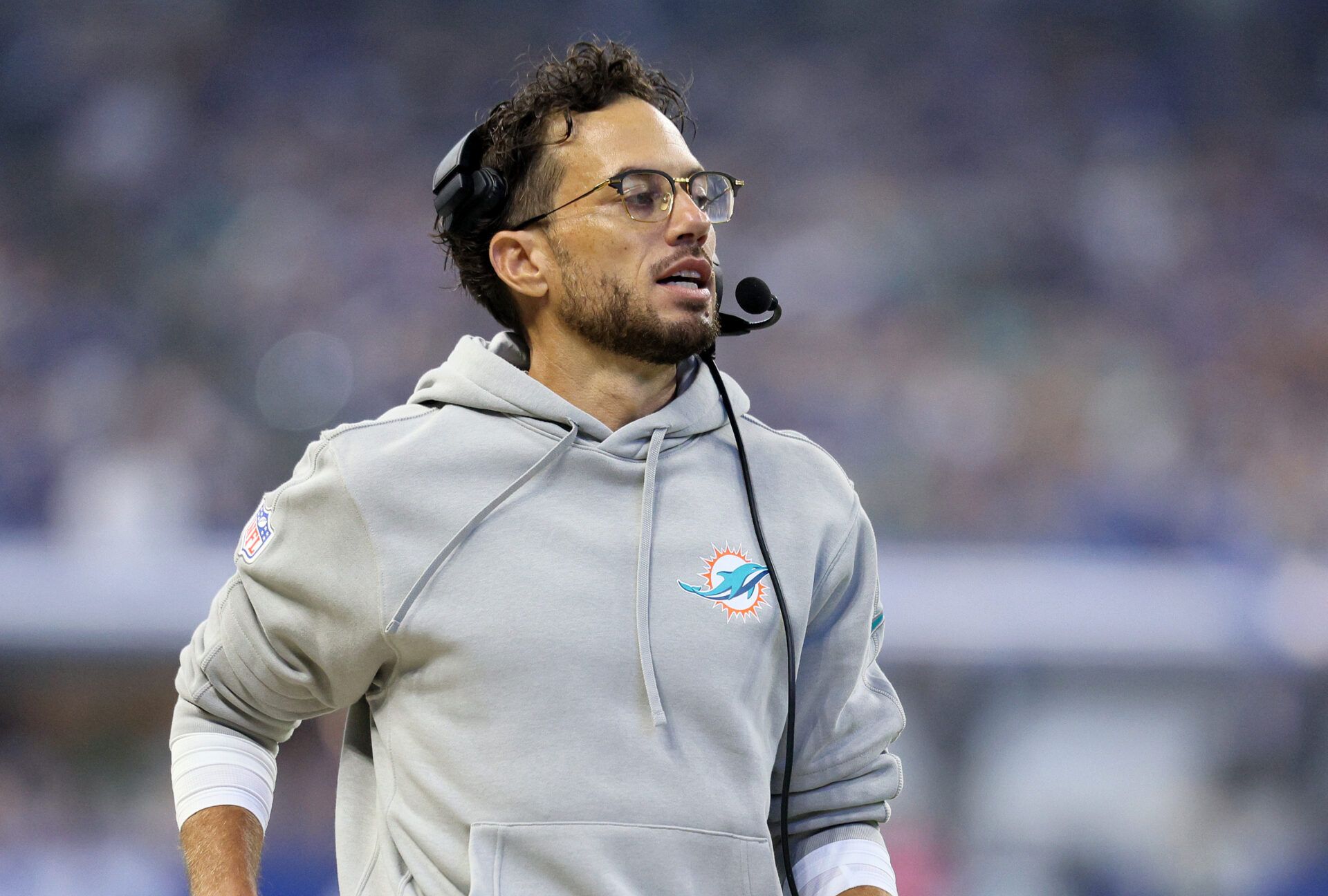 INDIANAPOLIS, INDIANA - OCTOBER 20: Mike McDaniel the head coach of the Miami Dolphins against the Indianapolis Colts at Lucas Oil Stadium on October 20, 2024 in Indianapolis, Indiana. (Photo by Andy Lyons/Getty Images)