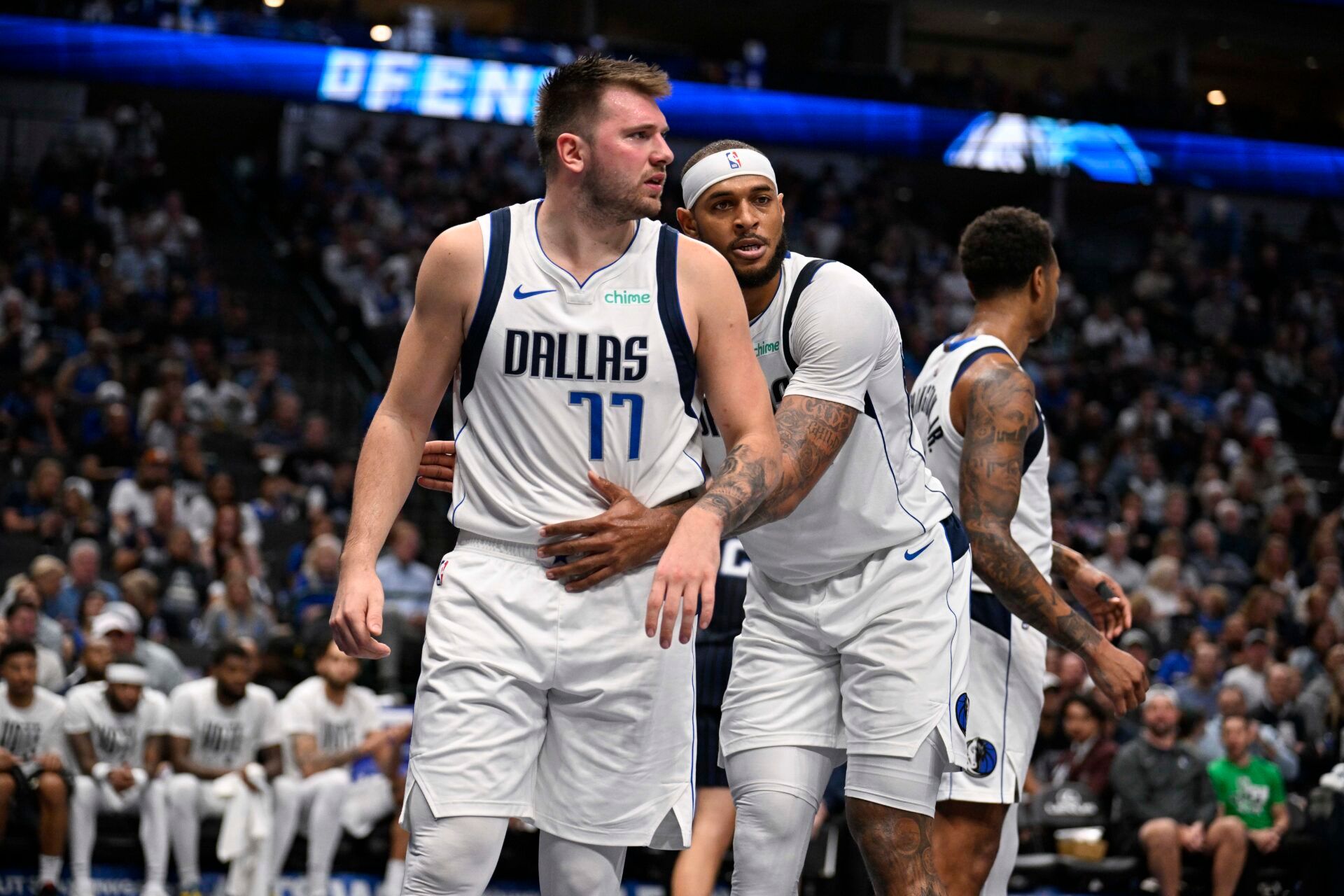Could Lakers Reunite Luka Dončić With Mavericks Big Man? Los Angeles  Predicted To Target Dallas' $40 Million Center