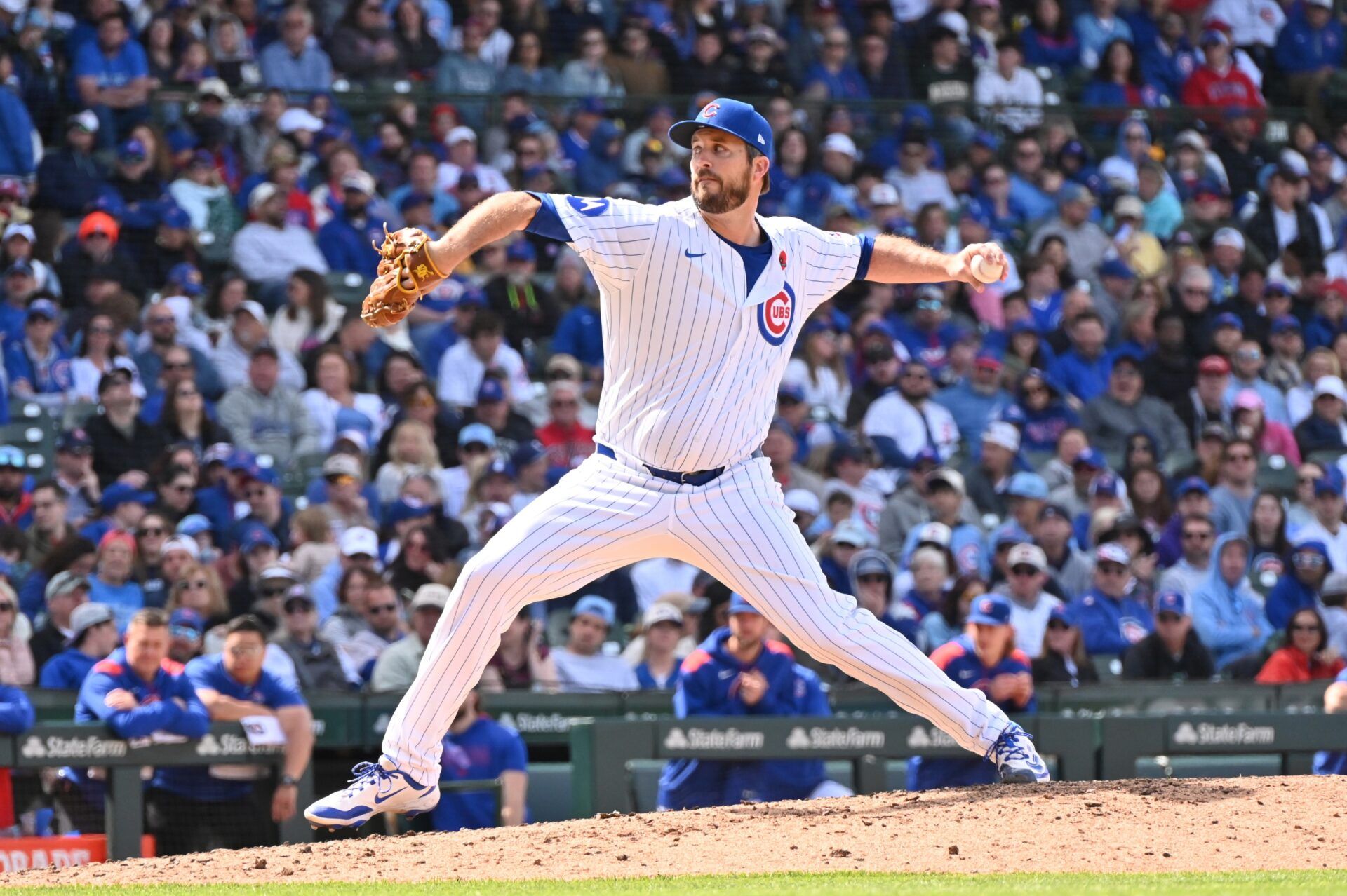 Chicago Cubs relief pitcher Drew Pomeranz (45) pitches during the eighth inning against the Chicago Cubs at Wrigley Field.