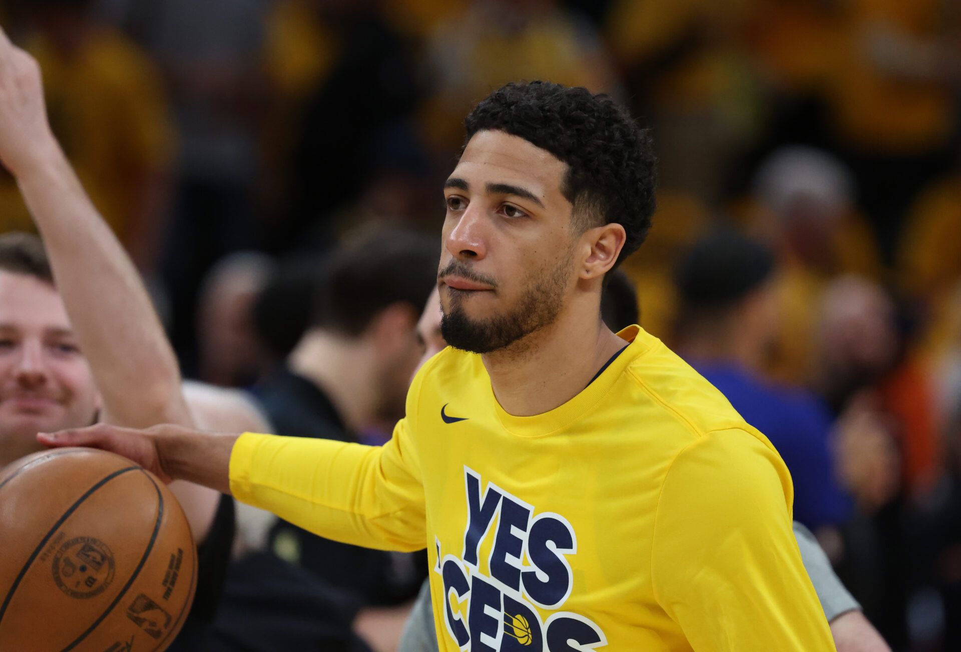 Indiana Pacers guard Tyrese Haliburton (0) warms up prior to game four of the eastern conference finals between the Indiana Pacers and the New York Knicks for the 2025 NBA Playoffs at Gainbridge Fieldhouse.