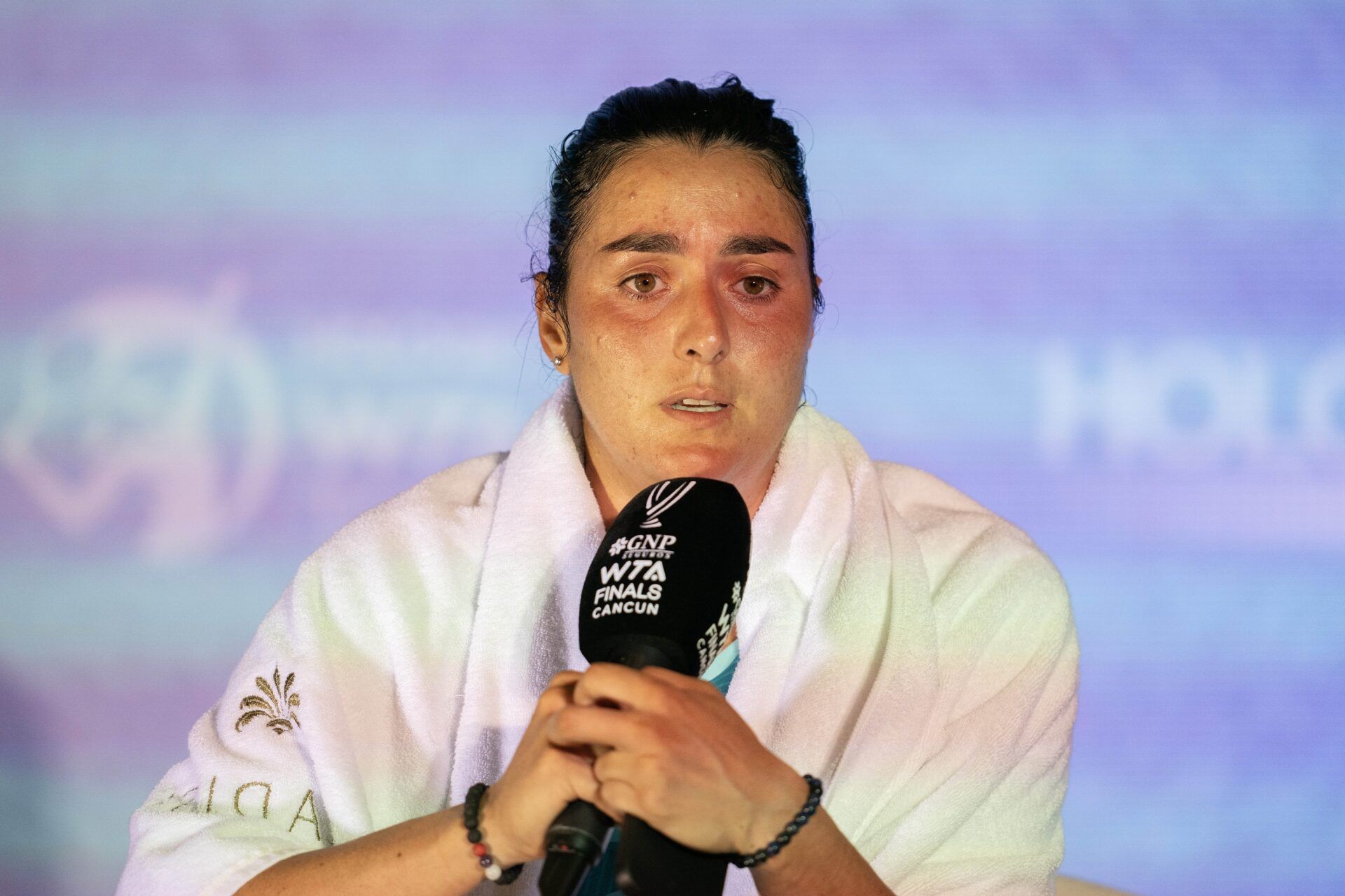 Ons Jabeur (TUN) in her press conference after her match against Coco Gauff (USA) on day two of the GNP Saguaros WTA Finals Cancun.