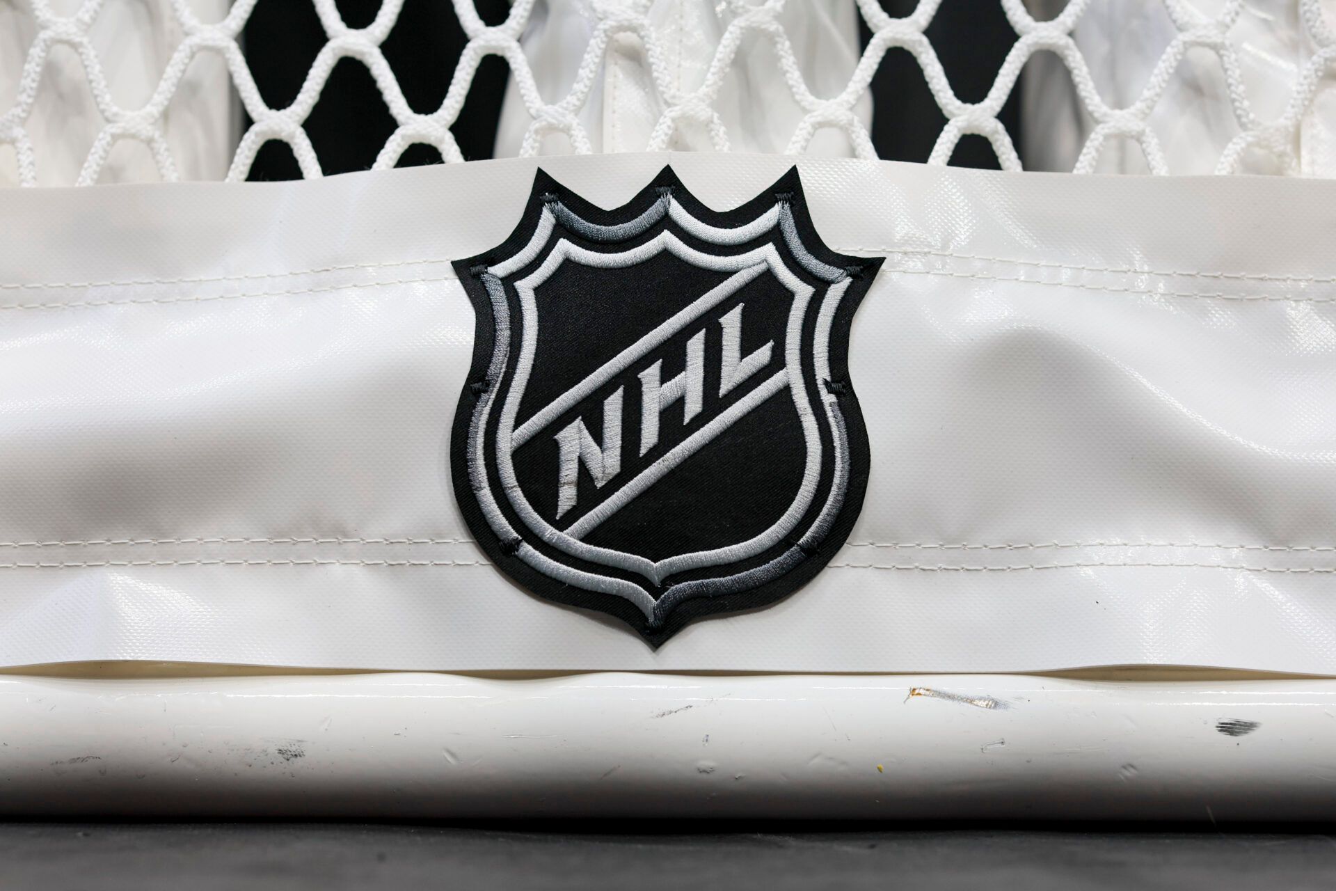 Amazon Confirms Sidney Crosby, Mikko Rantanen, Leafs’ $92,000,000 Star and More for ‘Faceoff: Inside the NHL’: Season 2