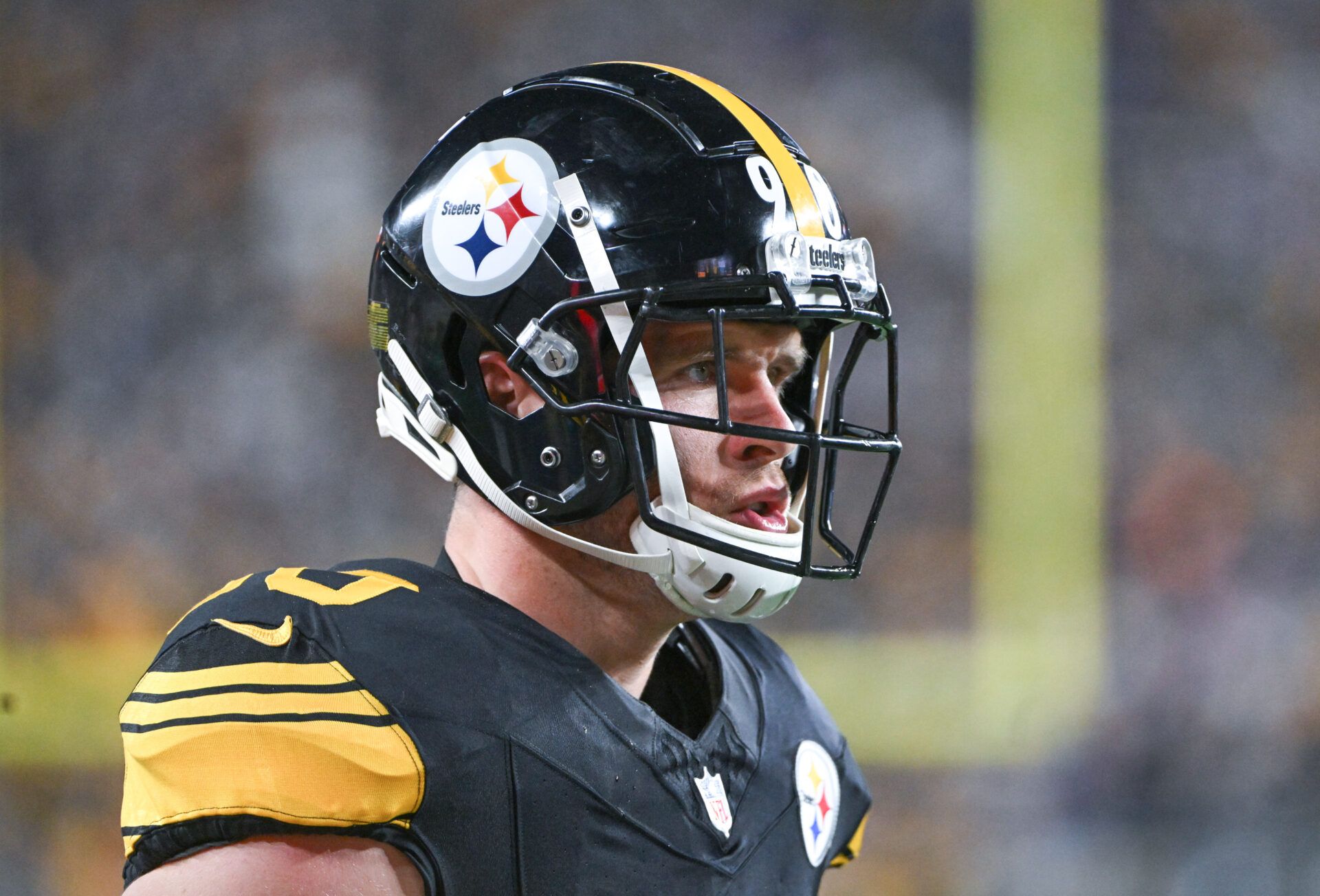 Pittsburgh Steelers linebacker T.J. Watt (90) watches the action against the New York Giants during the first quarter at Acrisure Stadium.