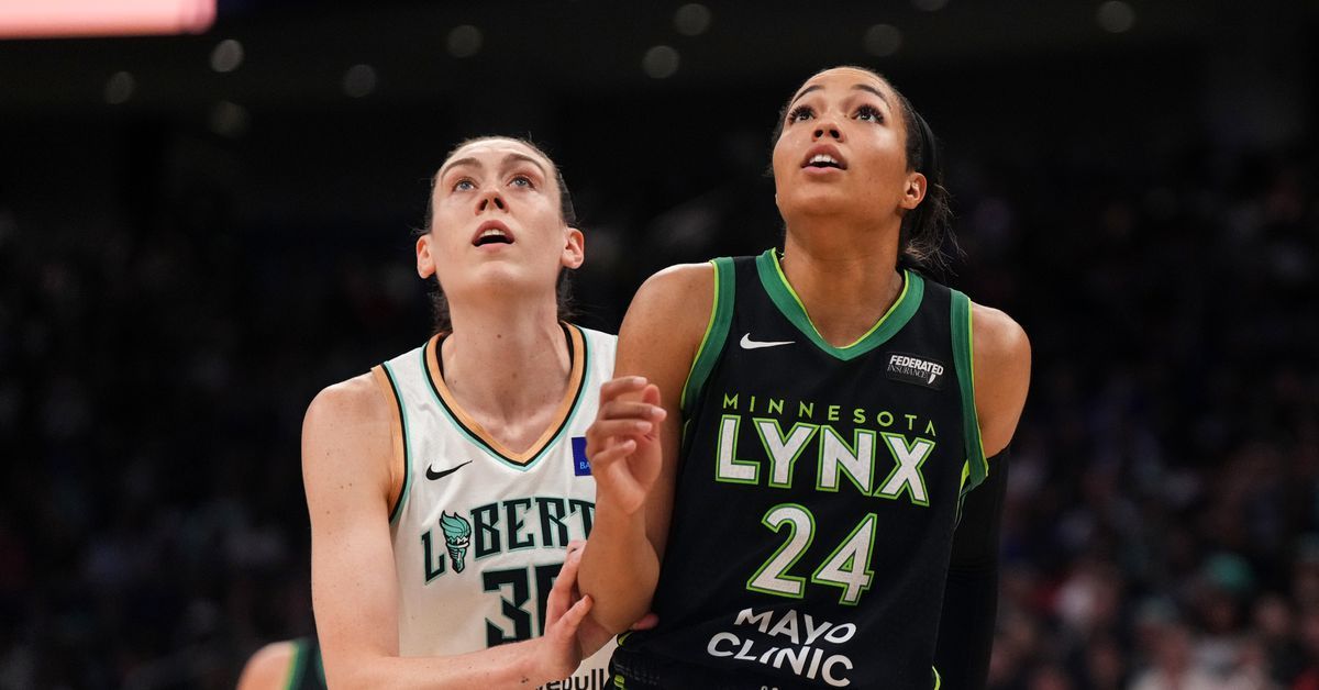 WNBA Playoff Projections: The Battle of the Undefeated's