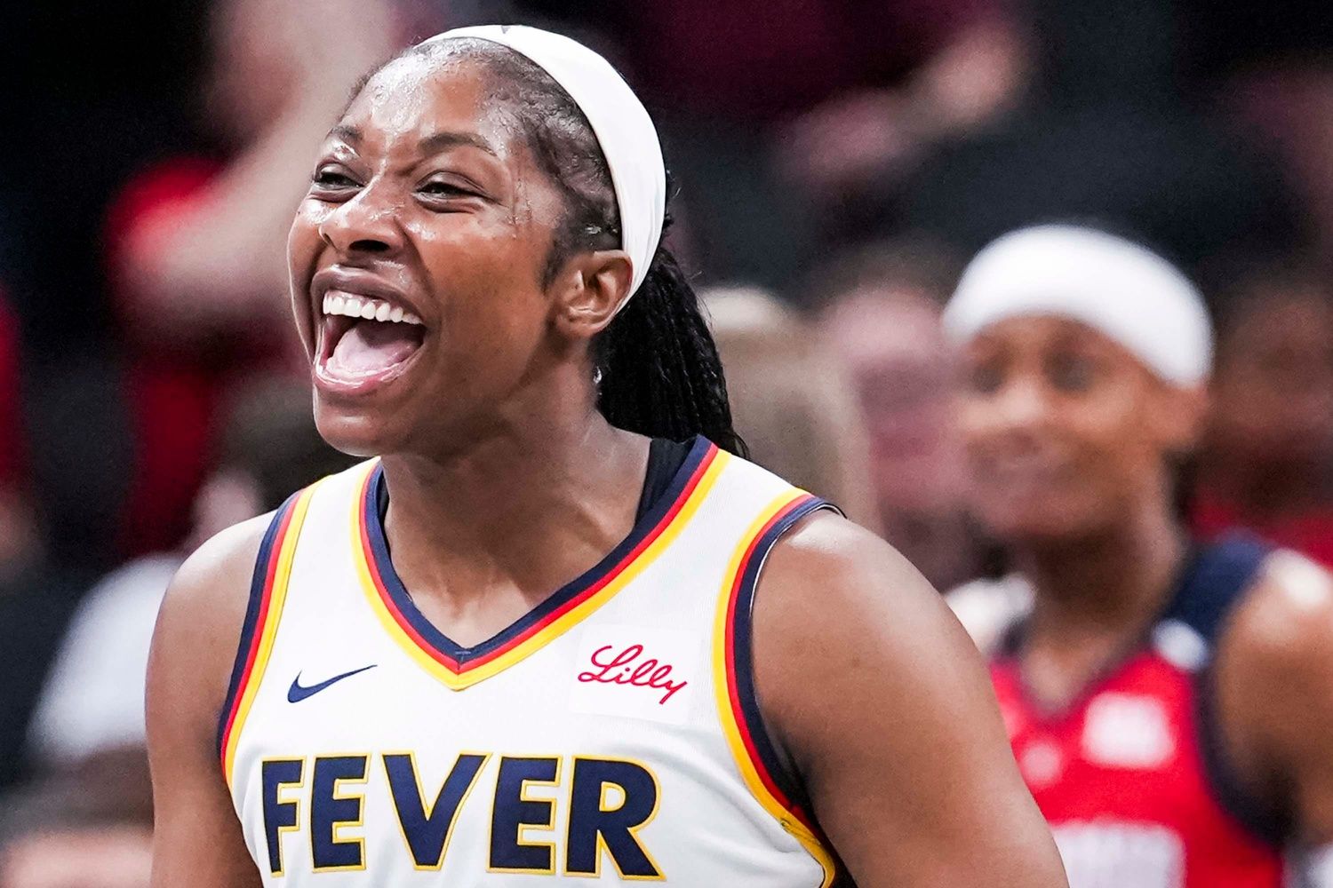 WATCH: Fever HC Stephanie White Heaps Praise on Aari McDonald as Indiana  Earns First Win Without Caitlin Clark